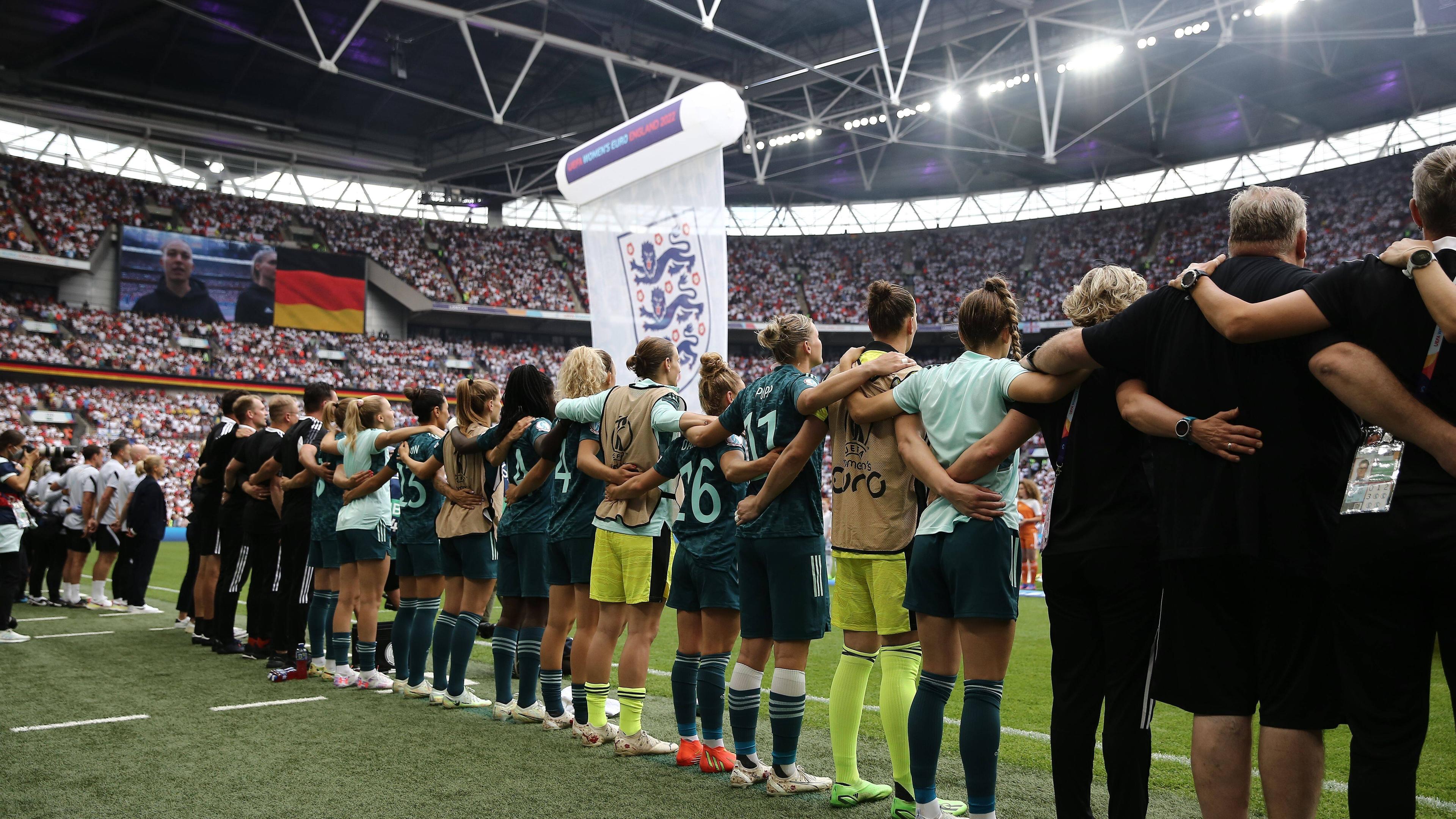 Bilder des Jahres: Bei der Fußball-EM stehen die deutschen Frauen in Wembley im Finale