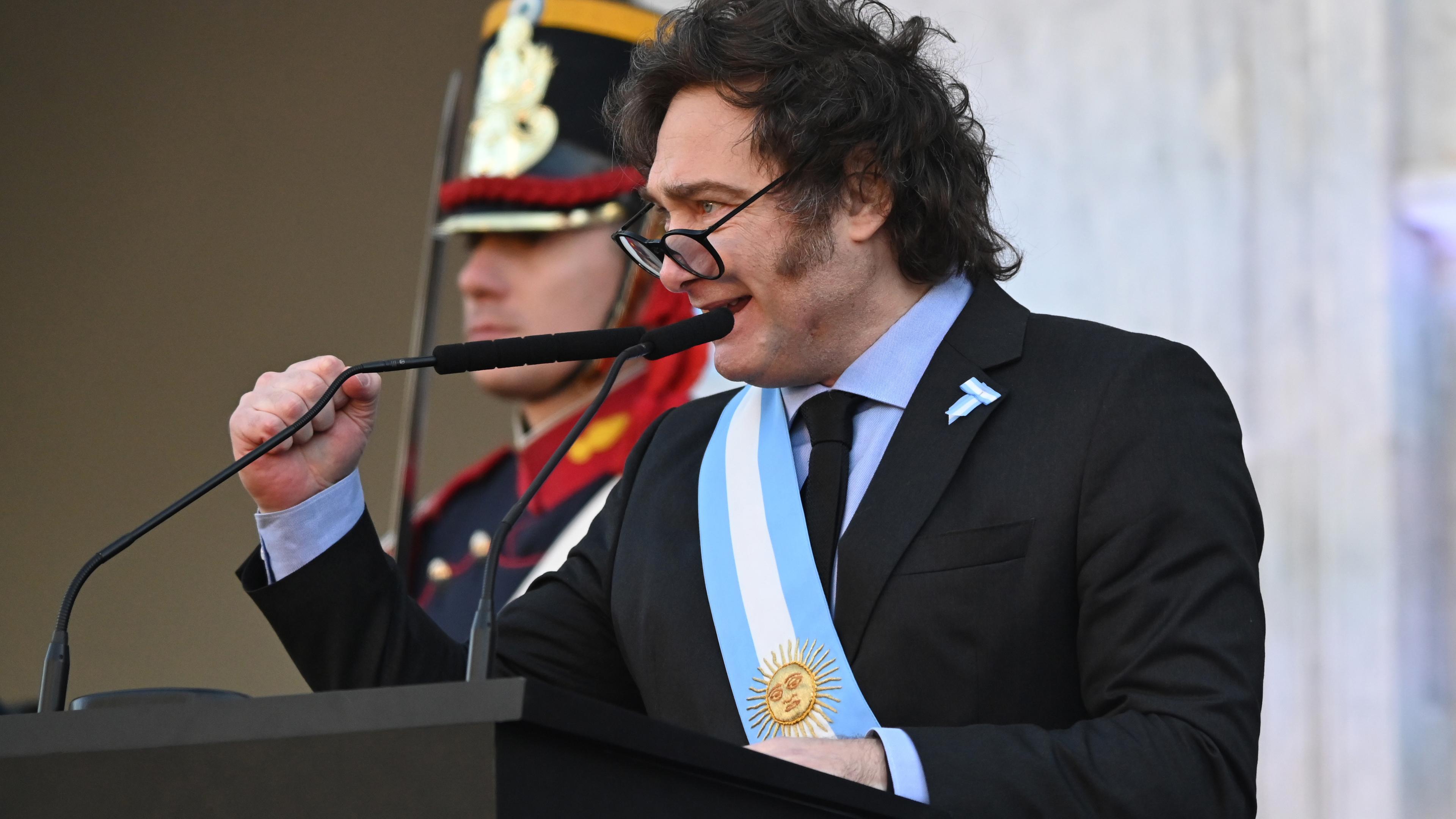 Der argentinische Ministerpräsident Javier Milei bei einer Rede.