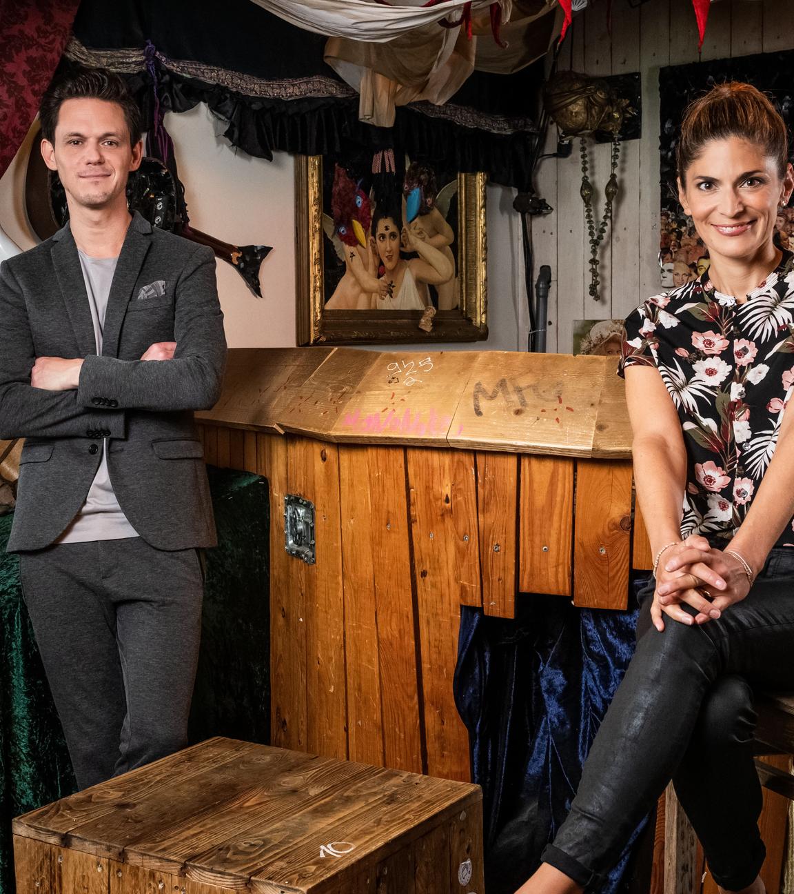 Jo Schück und Katty Salié - beide moderieren aspekte, die Kultursendung im ZDF