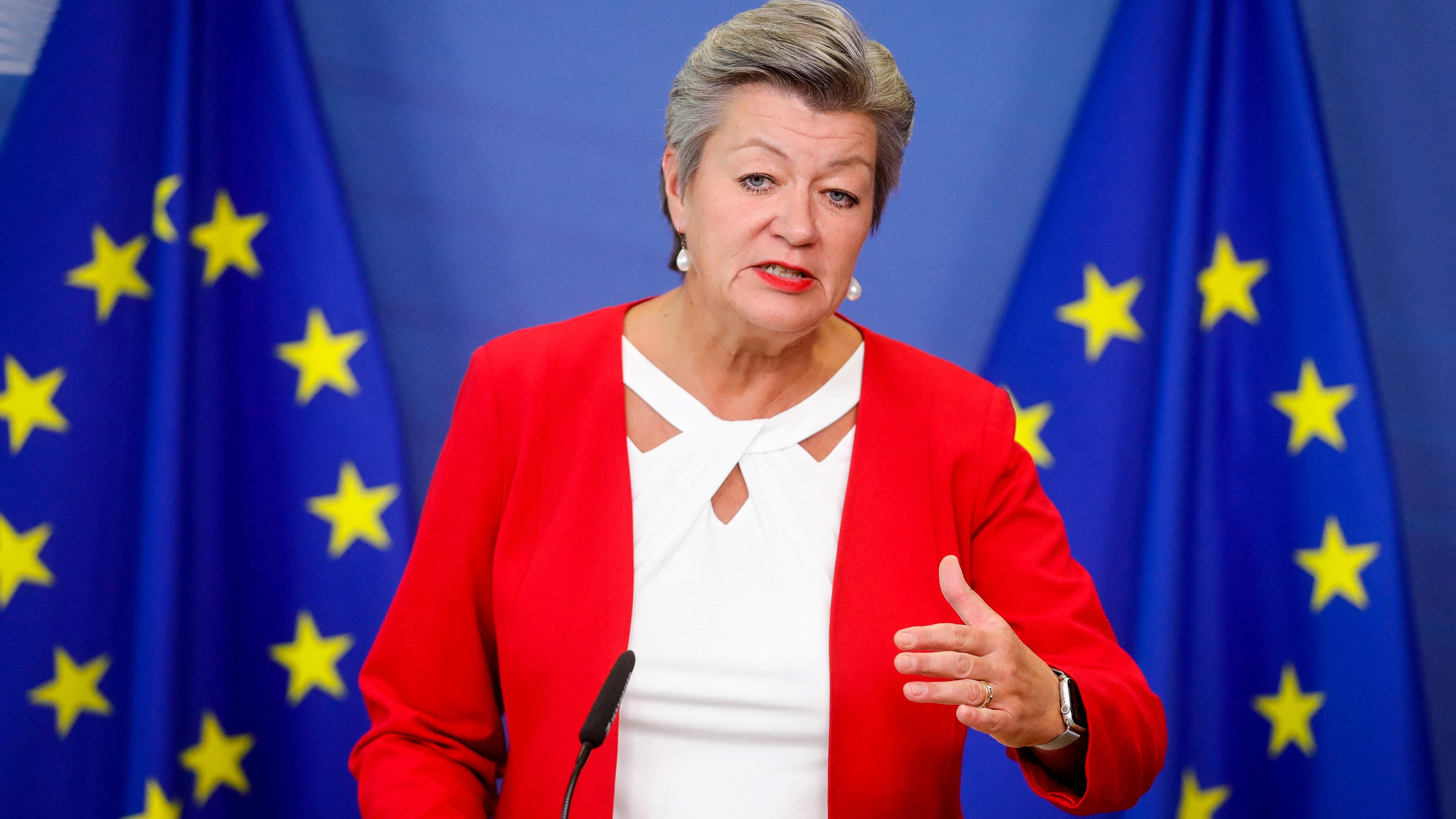 EU-Innenkommissarin Ylva Johansson spricht auf einer Pressekonferenz der EU-Kommission am 7. Oktober 2021 in Brüssel.