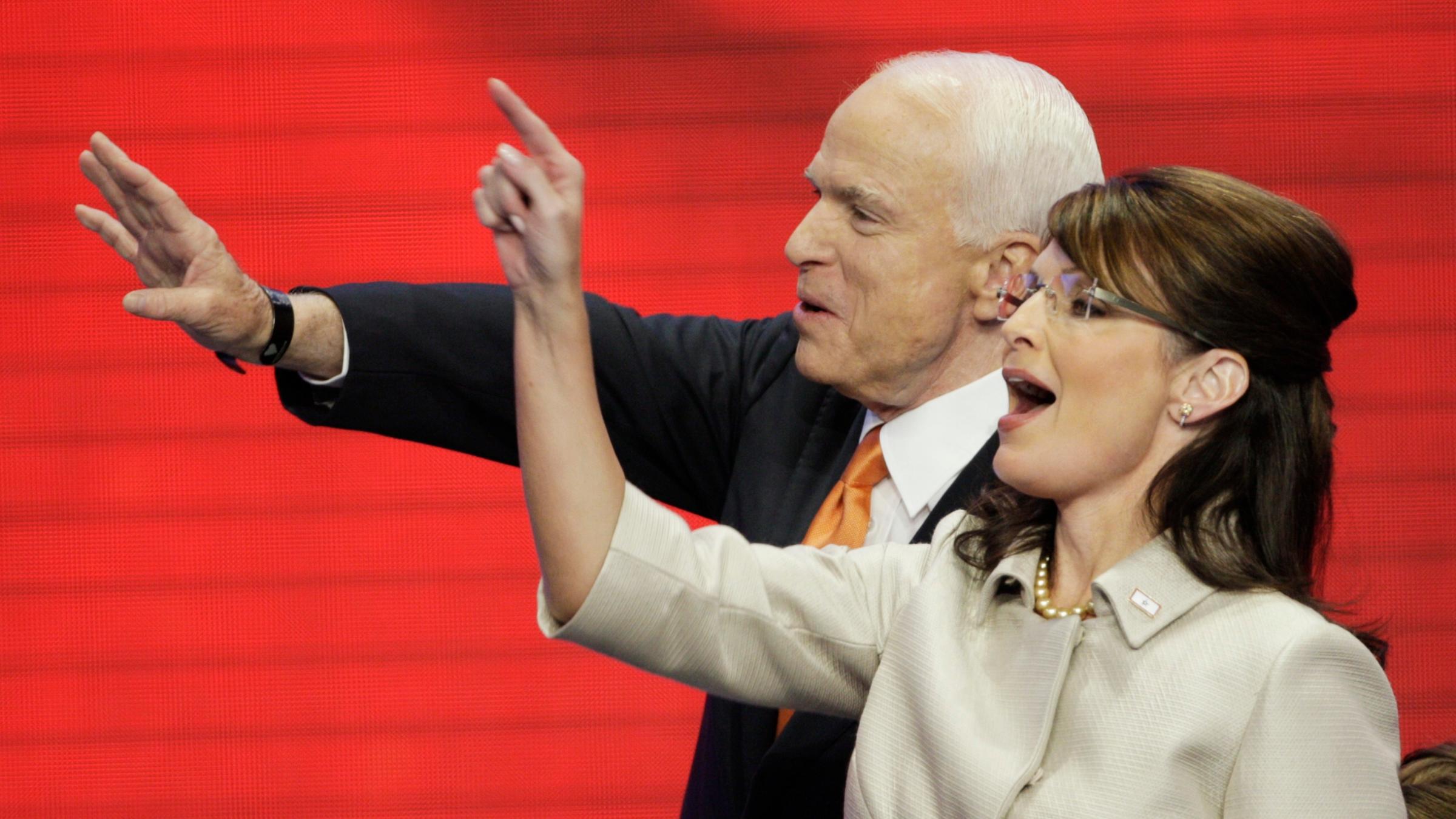 Präsidentschaftskandidat John McCain mit Sarah Palin bei einer Wahlkampfveranstaltung im Jahr 2008