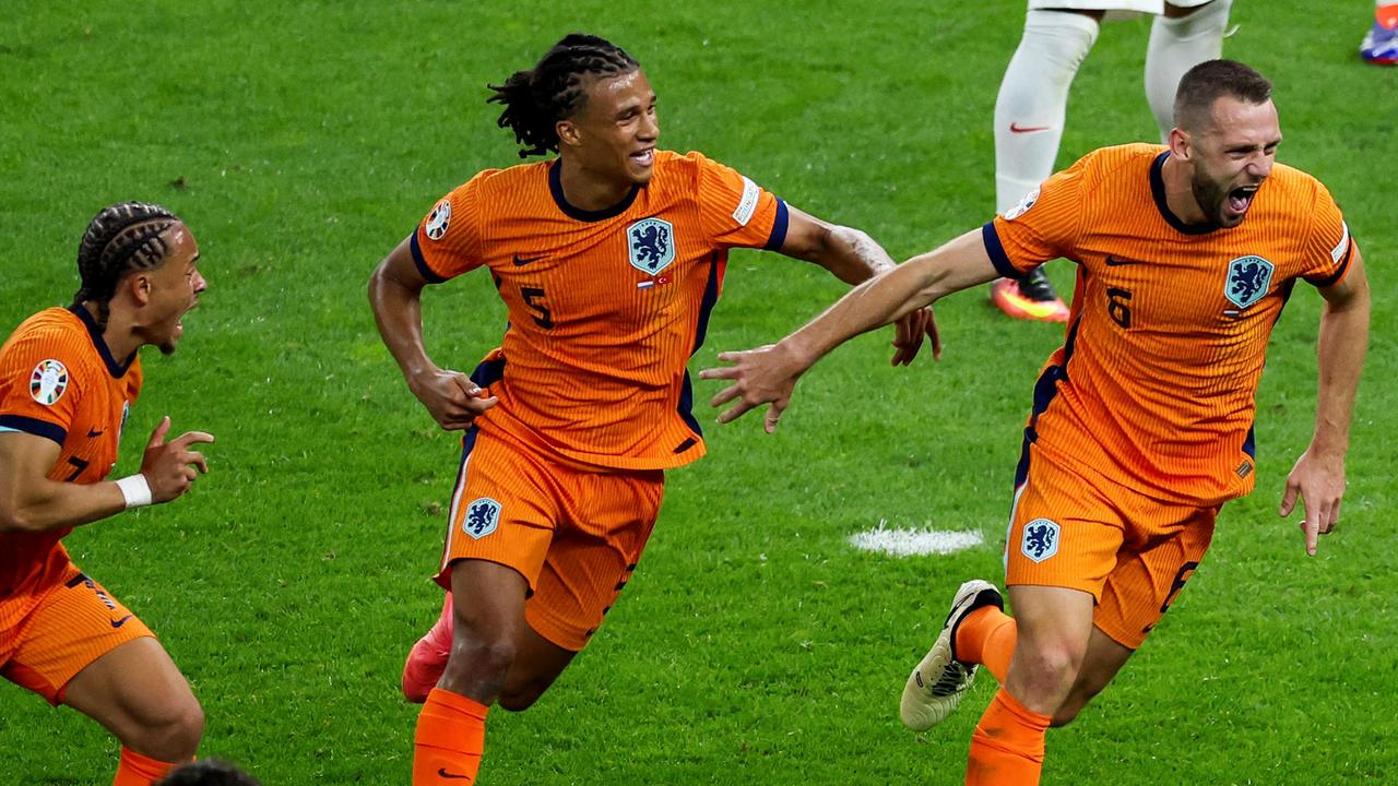 Niederlande im EMHalbfinale Bitteres EMAus für Türkei ZDFheute