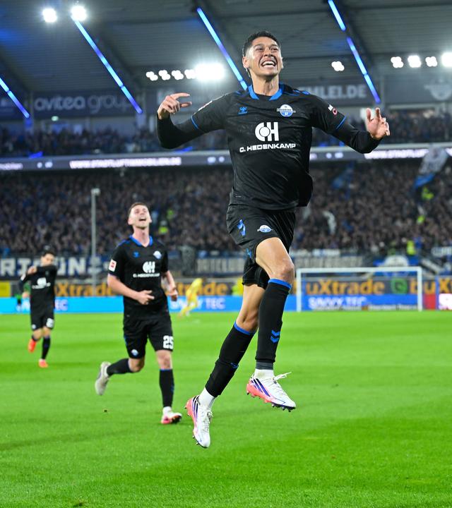 Paderborner Jubel über den Heimsieg gegen Hoffenheim