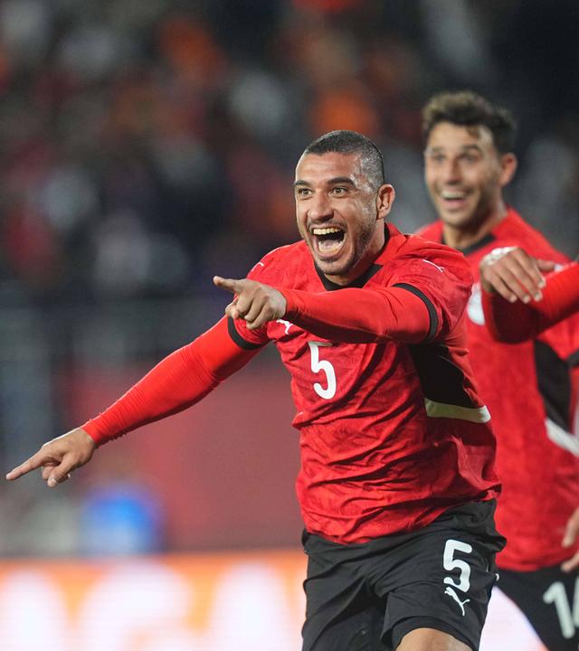 Der ägyptische Verteidiger Ramy Rabia jubelt nach seinem Treffer zum 2:0 gegen die Elfenbeinküste im Viertelfinalspiel des Afrika-Cups