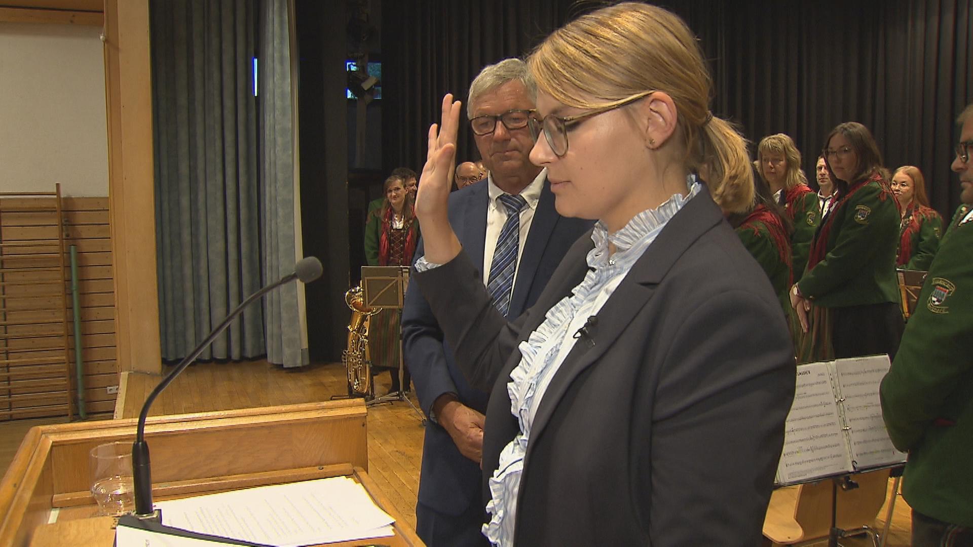 Mit 26 Jahren wurde Lena burth zur Bürgermeisterin gewählt.