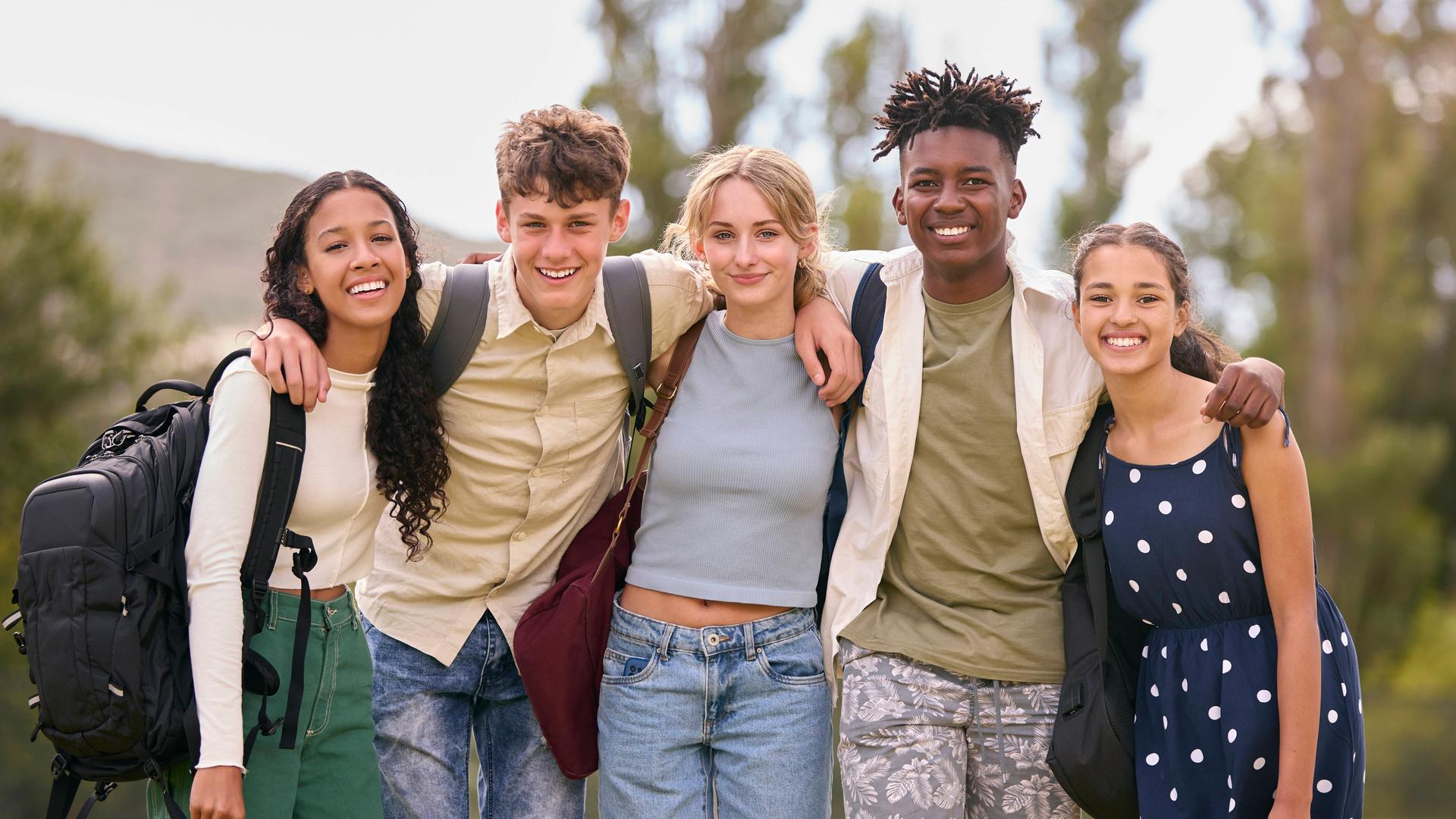 Fröhliche Jugendliche