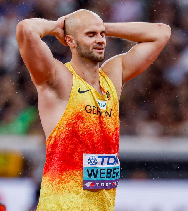 Julian Weber enttäuscht nach dem Speerwurf-Finale. 