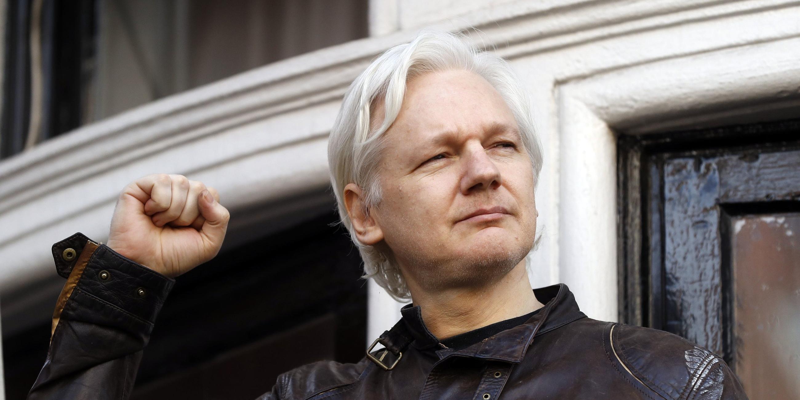 Assange bekommt eine neue Ausweisnummer.