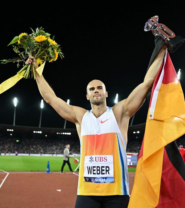 Julian Weber bejubelt seinen Sieg beim Diamond-League-Meeting in Zürich