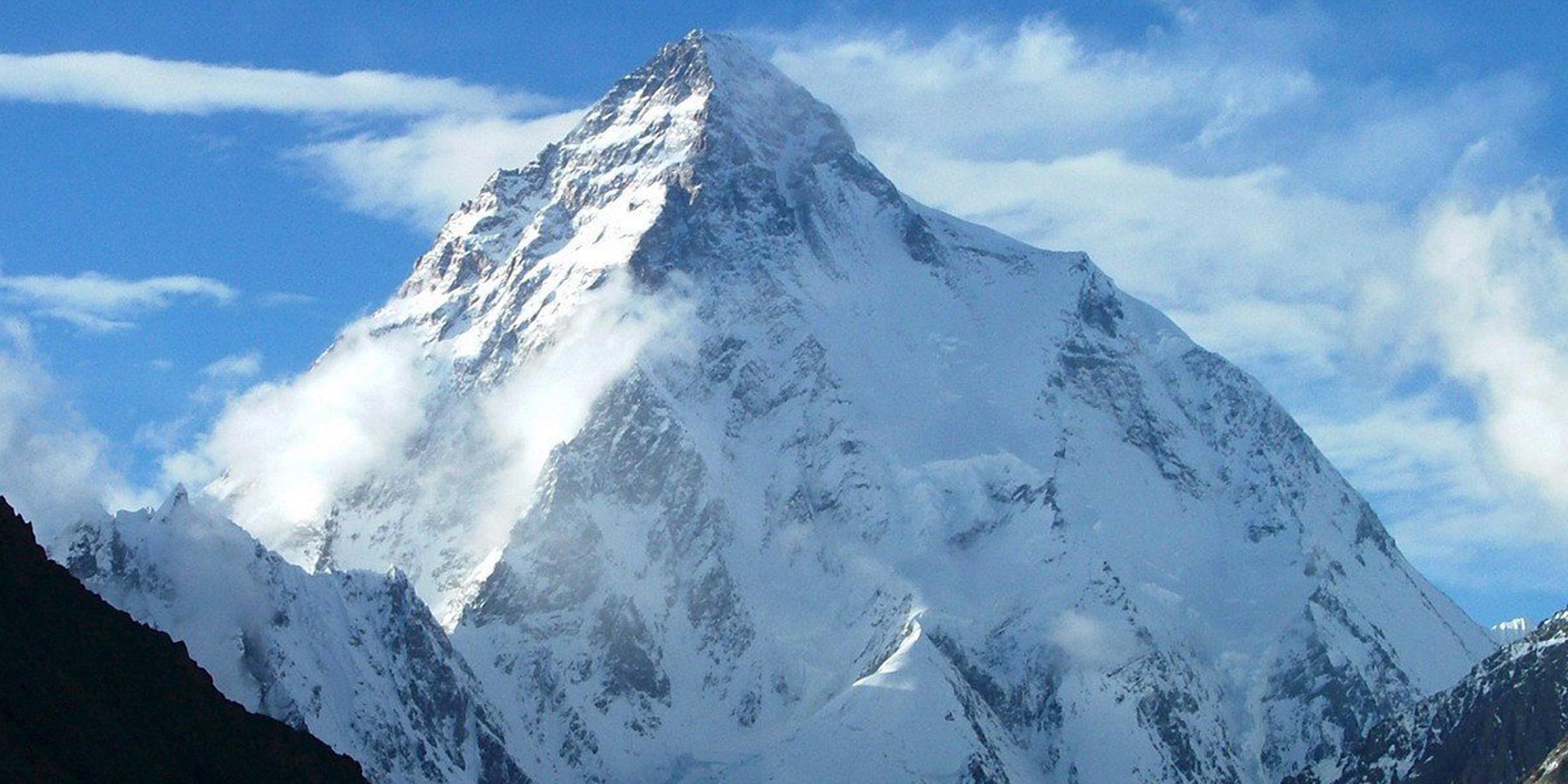 Typical: Der K2im Karakorumgebirge in Kaschmir.
