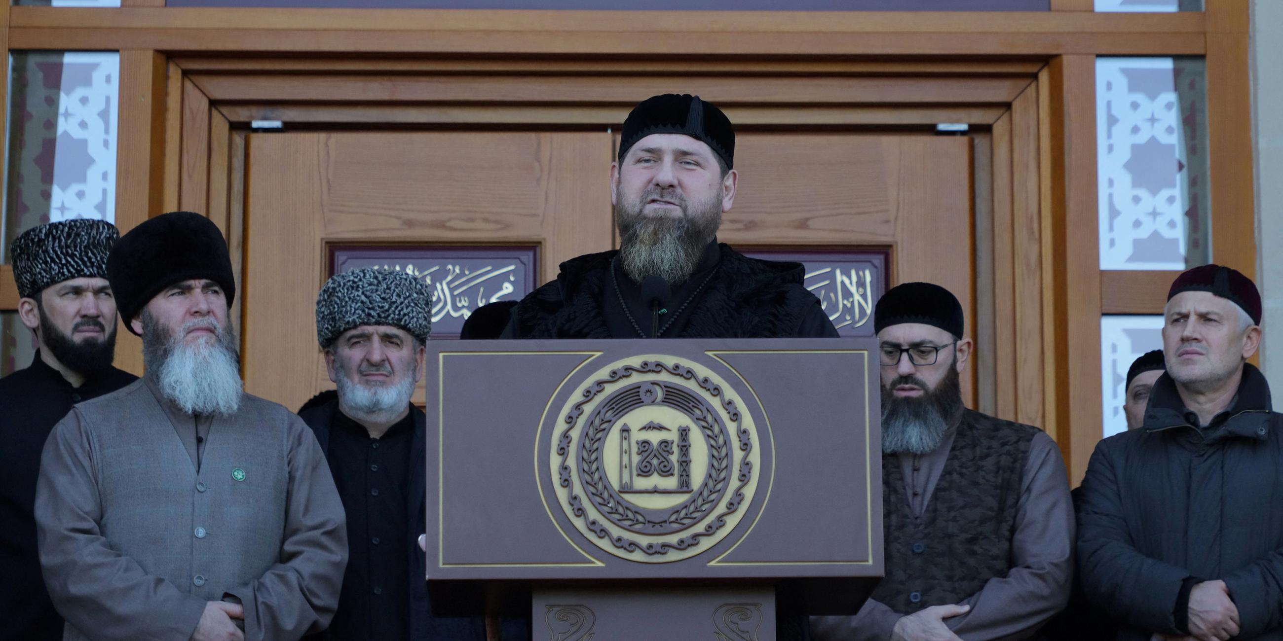 Chef der Tschetschenischen Republik Ramsan Kadyrow hält eine Rede