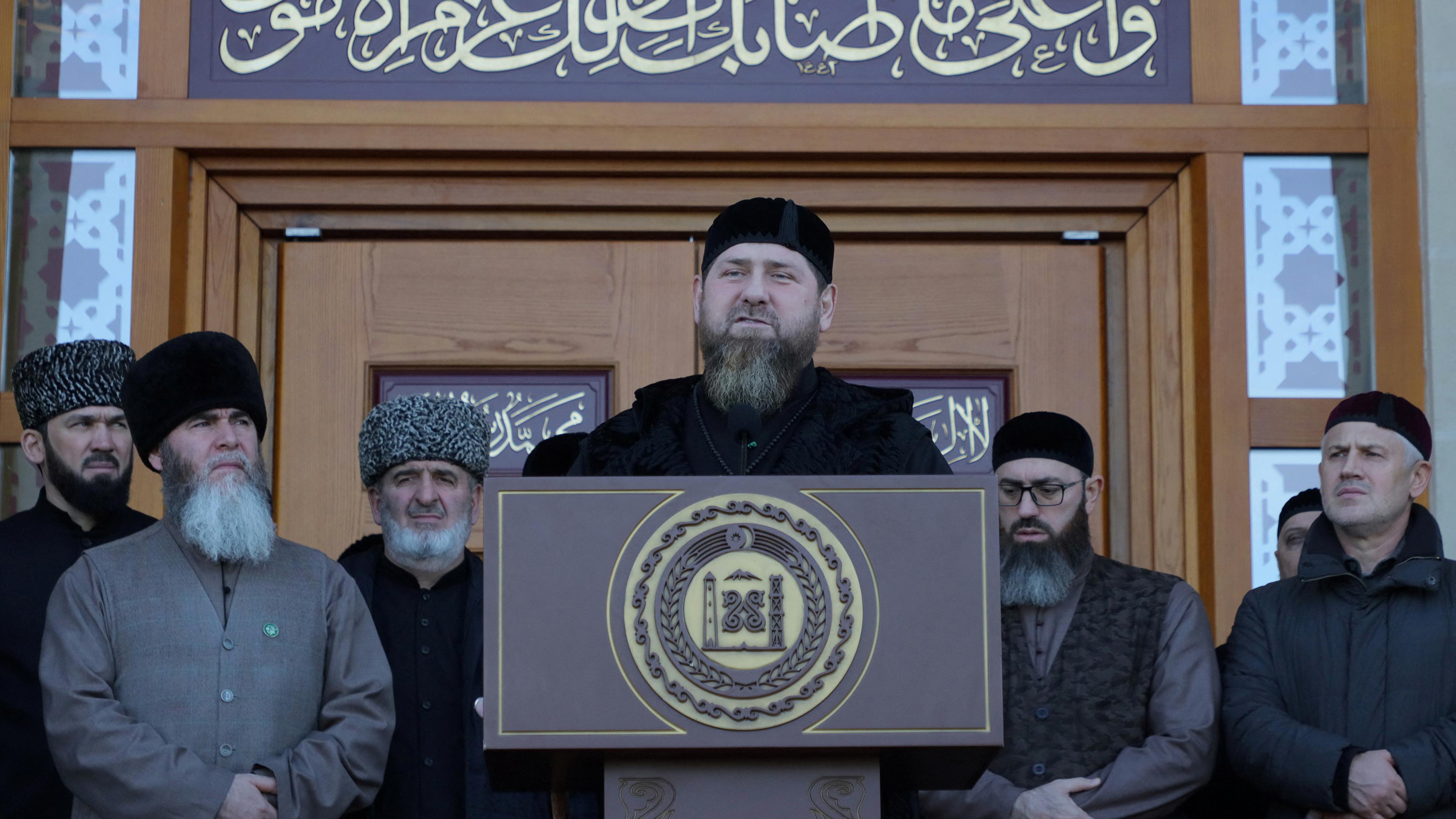 Chef der Tschetschenischen Republik Ramsan Kadyrow hält eine Rede