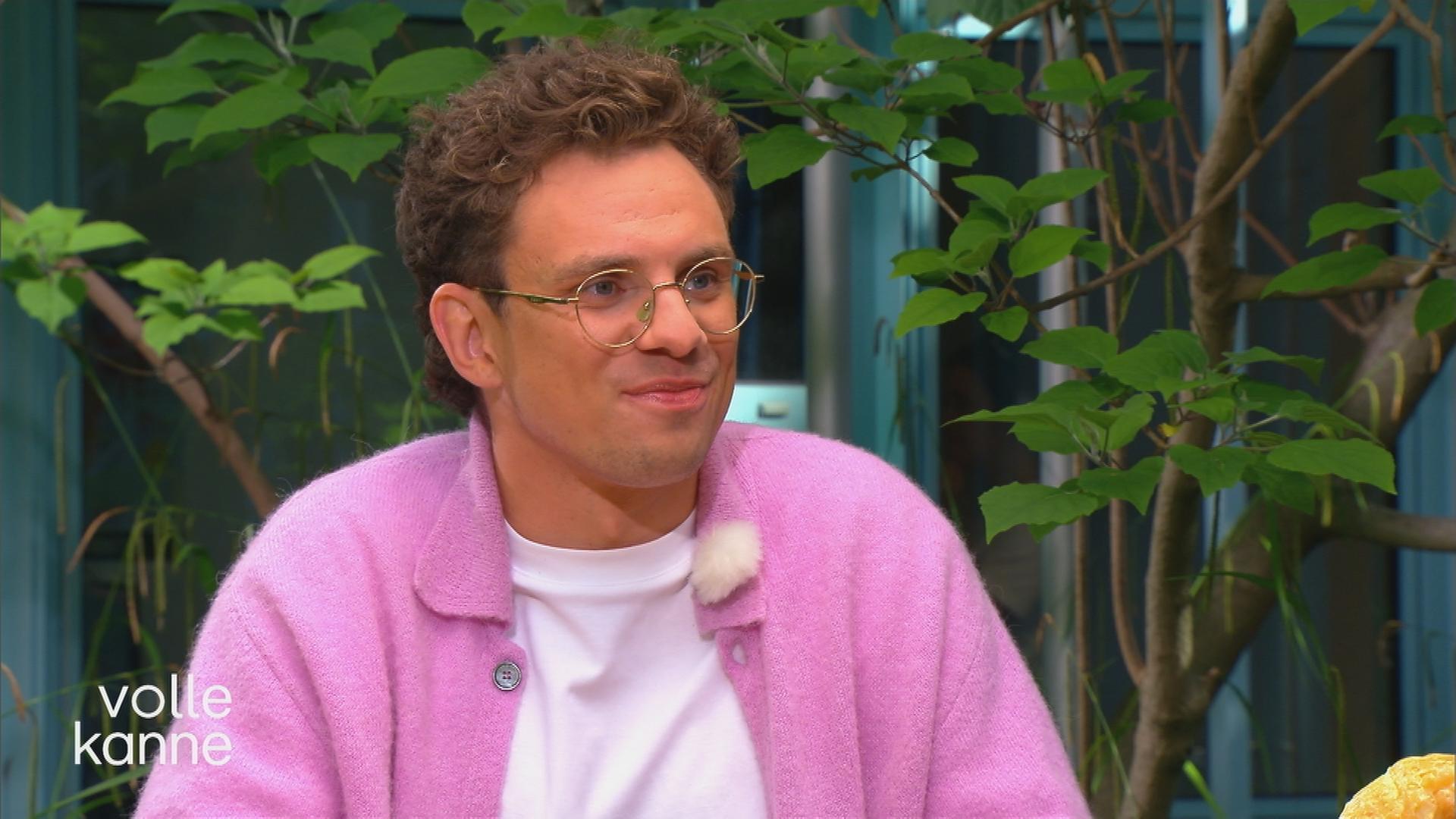 Sänger KAMRAD zu Gast bei Volle Kanne