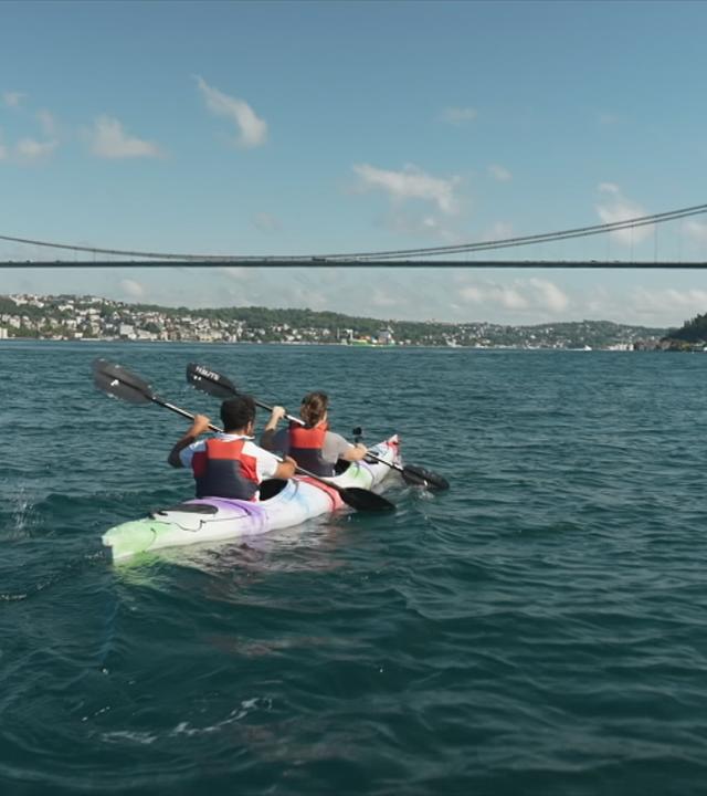 Kanufahrt am Bosporus