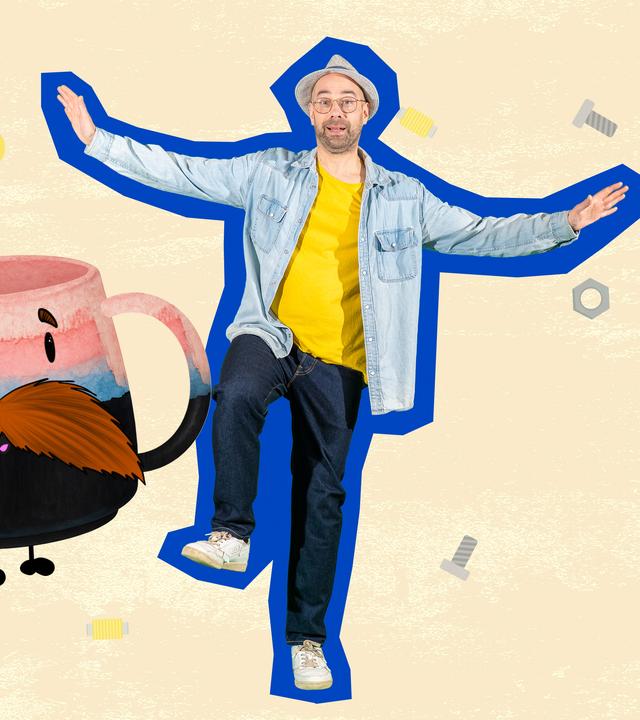 Vor einem hellen Hintergrund steht Richards Kindermusikladen auf einem Bein in einer blauen Umrandung. Links von ihm ist eine Tasse mit Beinen, Gesicht und großem Schnurrbart, rechts von ihm die Abbildung eines Hammers mit Augen, Armen und Beinen.