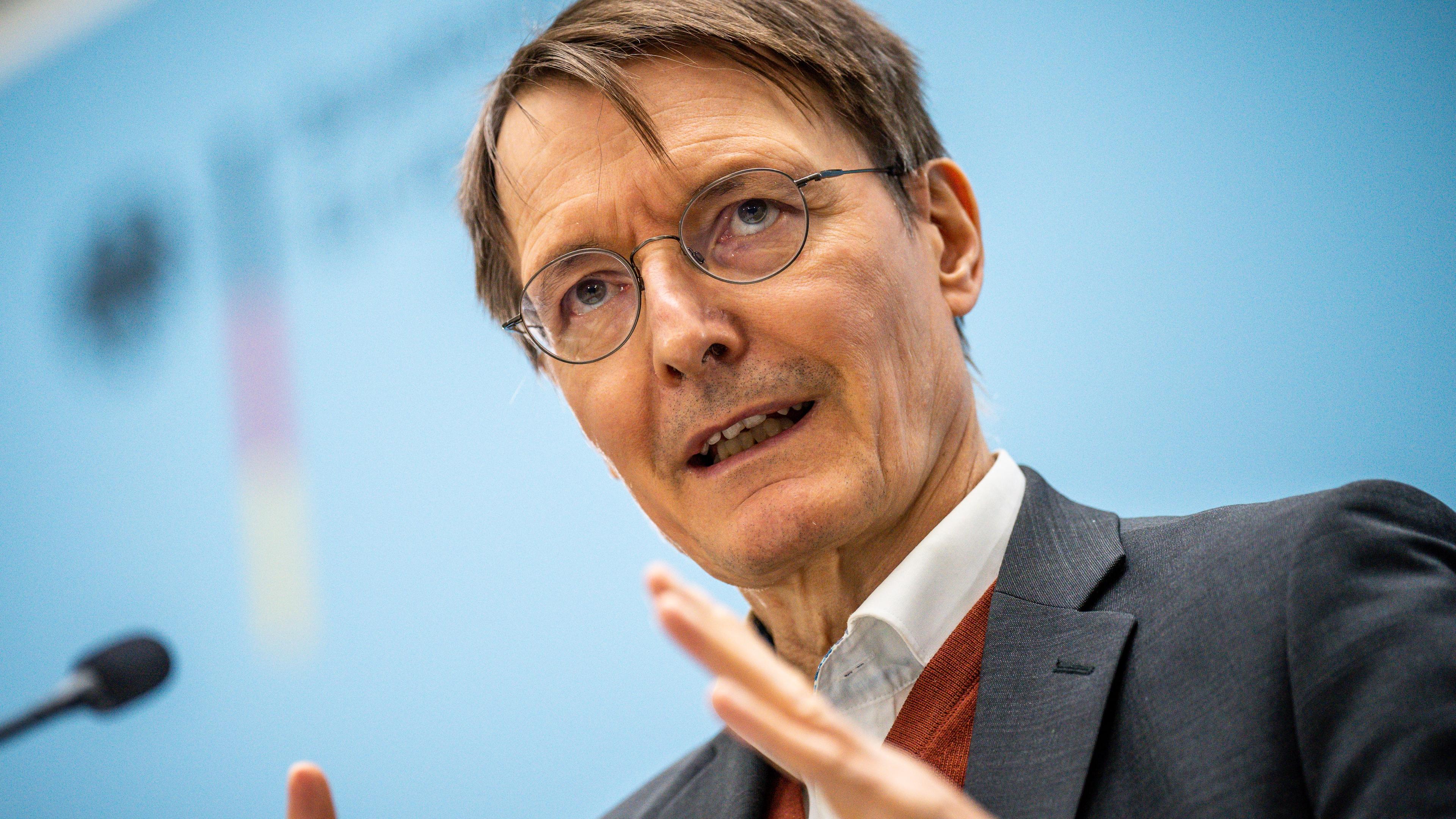 Das Bild zeigt Karl Lauterbach (SPD), Bundesgesundheitsminister.
