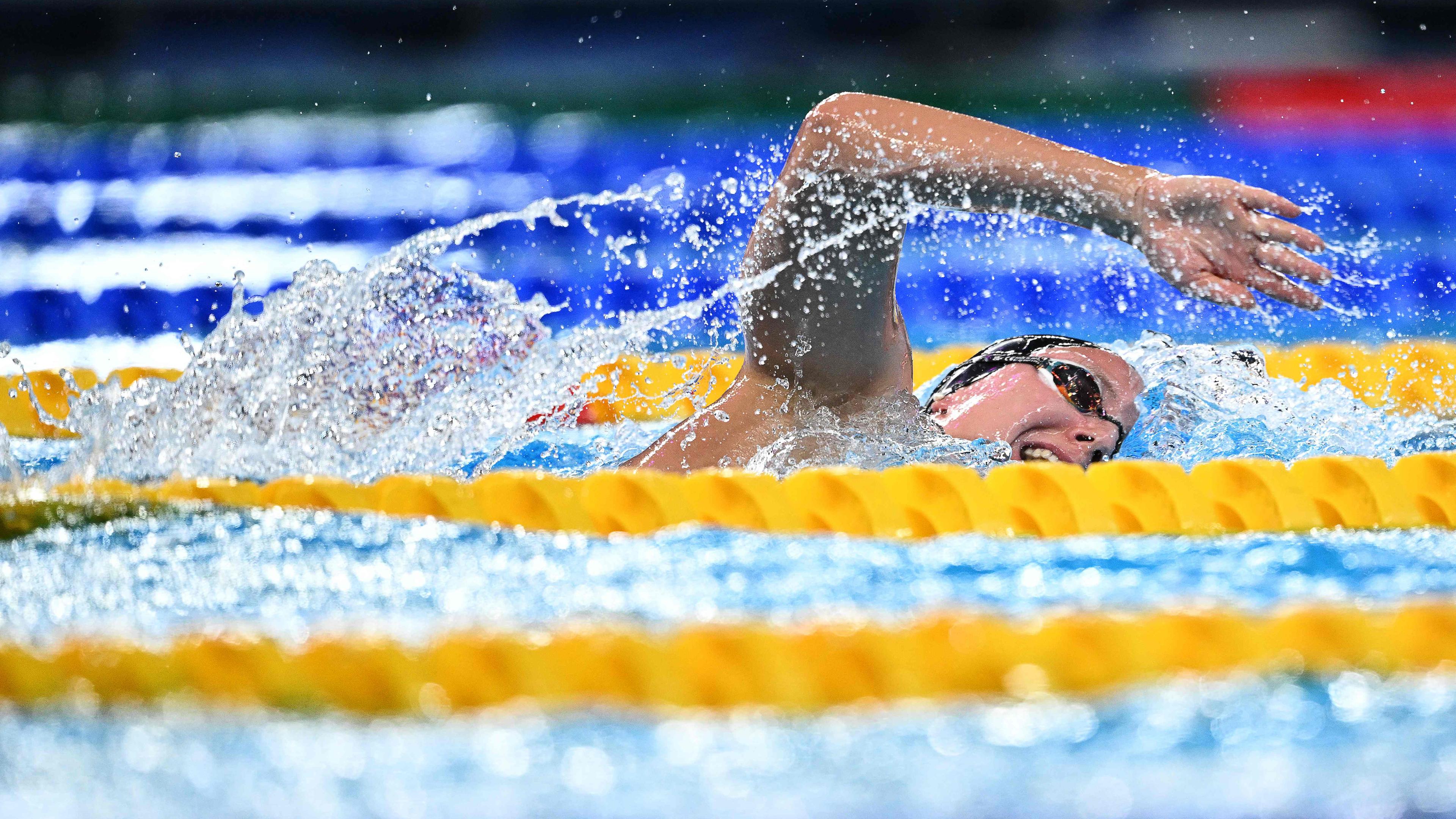 Katar, Doha: Isabel Gose nimmt an einem Vorlauf des 1500-m-Freistilschwimmens der Frauen teil