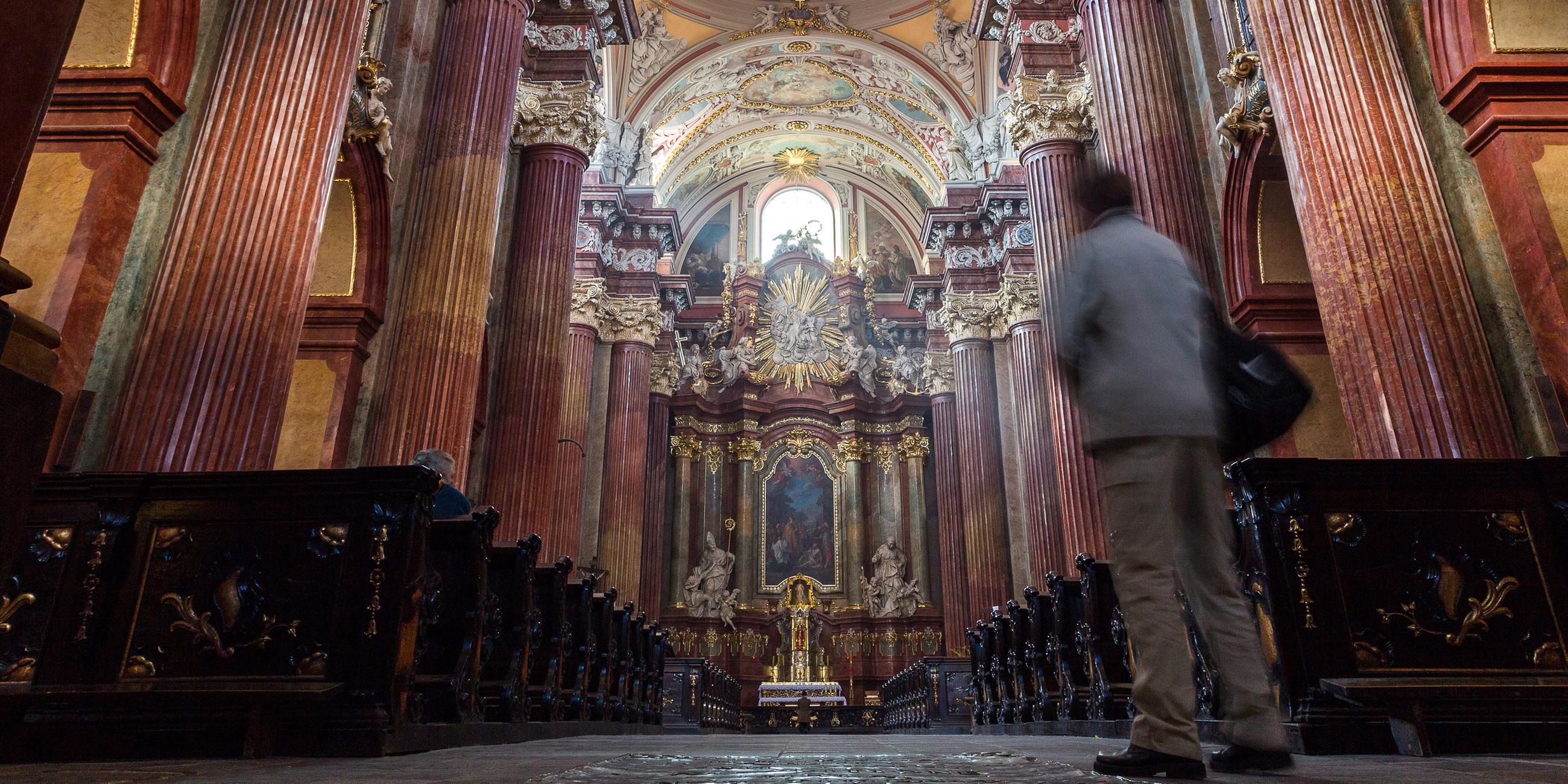 Die Pfarrkirche Posen in Polen im barocken Stil von innen