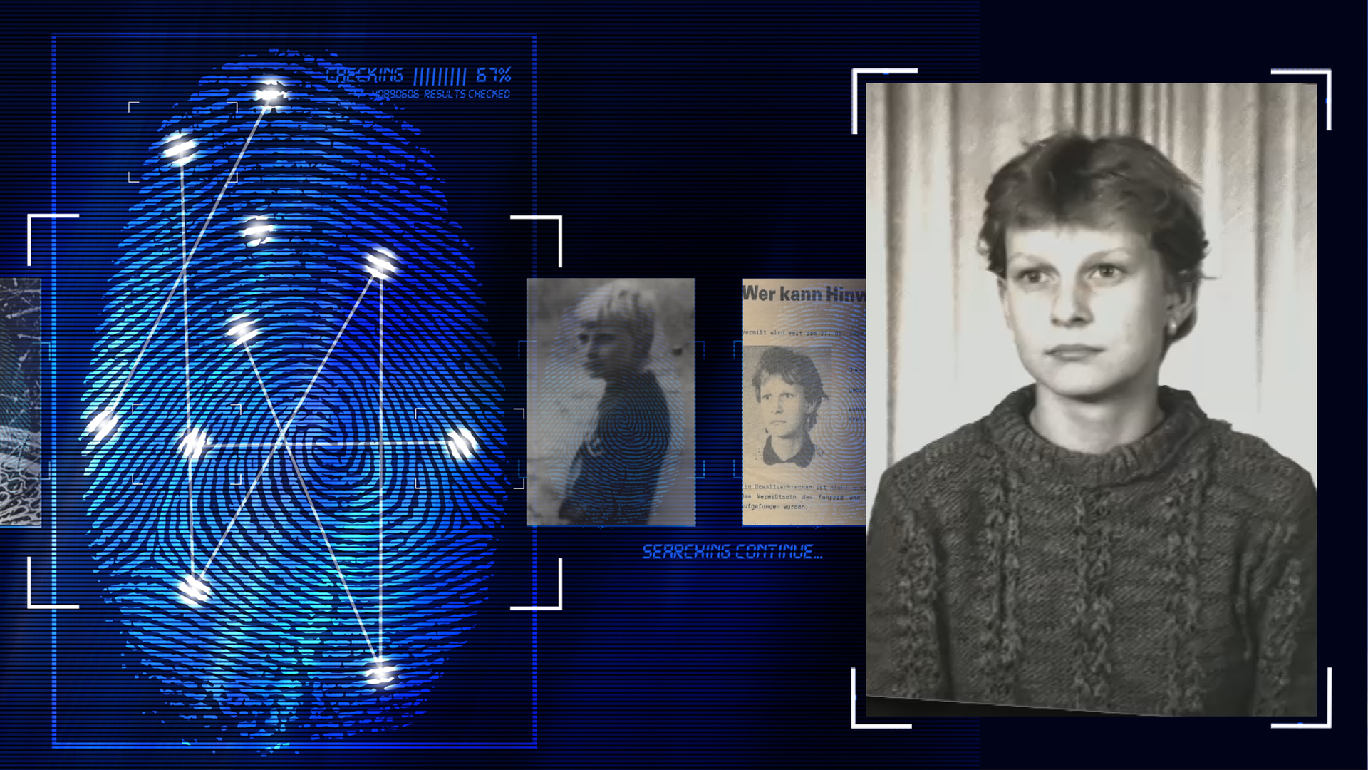 Portraitfoto der ca. 13-jährigen Katrin Jarosch. Schwarzweiß-Aufnahme. Sie trägt einen dunklen Strickpullover und sitzt vor einem hellen Vorhang. Sie schaut mit neutralem Blick leicht rechts an der Kamera vorbei. Sie trägt kurze, dunklere Haare. An ihrem linken Ohr ist ein Ohrring zu erkennen. Links daneben: Lichtschematische Darstellung eines Fingerabdrucks.