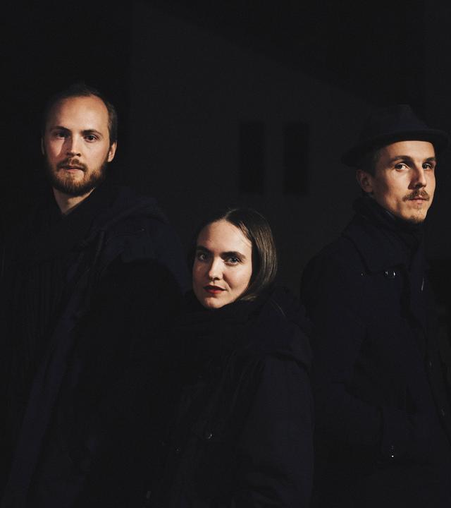 Totalaufnahme von Keno Harriehausen und Band 