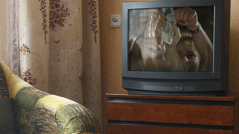 Alter Fernseher 