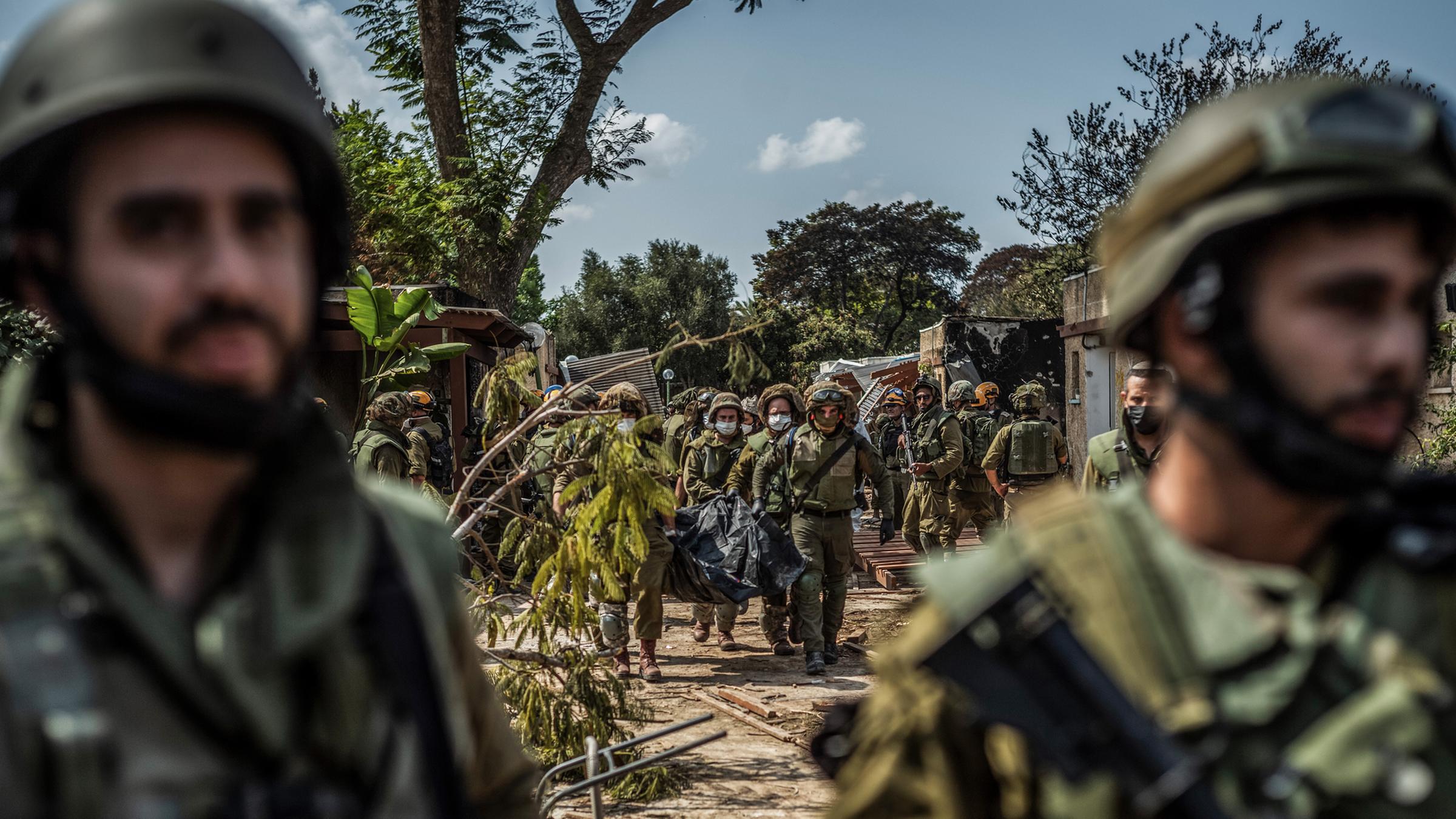 Zerstörtes Kibbuz Kfar Aza Die Spuren des Massakers ZDFheute