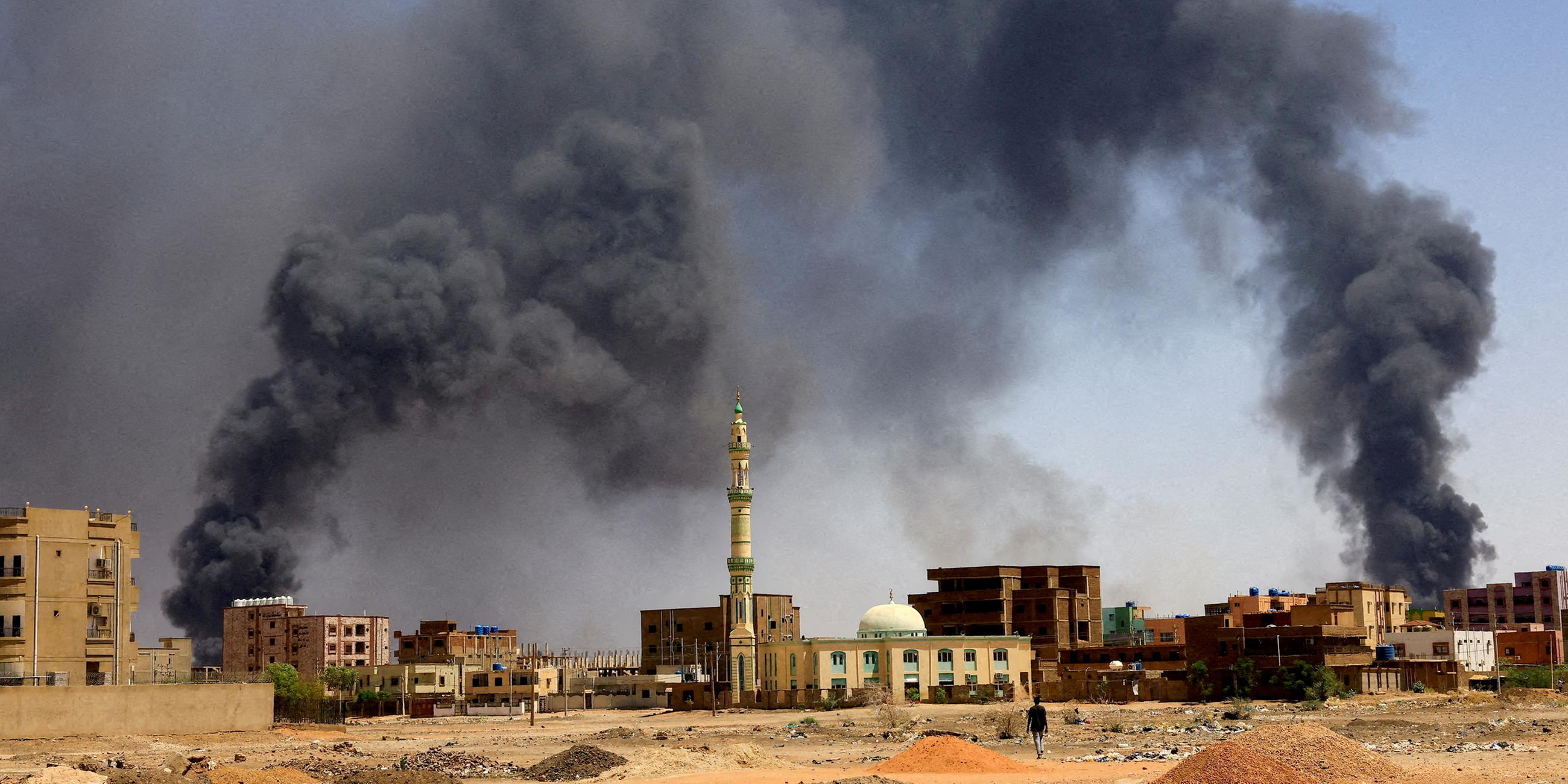Rauch über Khartum am 01.05.2023.