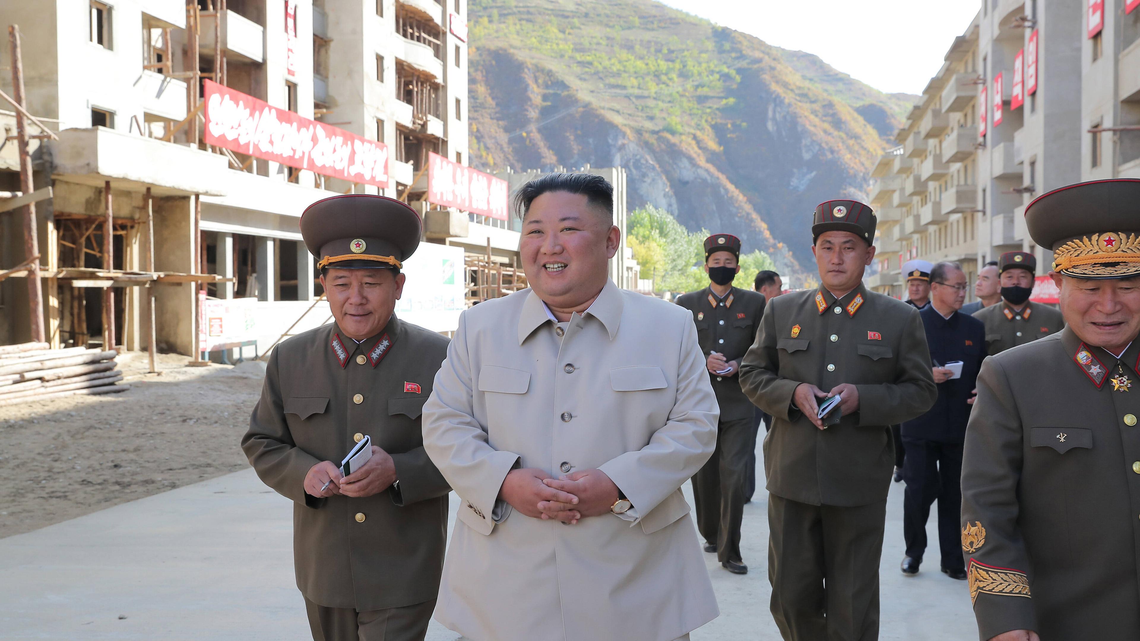 Kim Jong-un in der Provinz Süd-Hamgyong nach Überschwemmungen und Taifunen - 2020