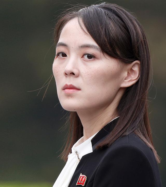 Kim Yo-jong, die jüngere Schwester von Kim Jong Un, im Halbprofil.