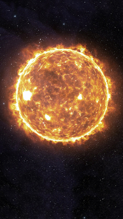 Die Sonne schwebt als Feuerball im dunklen All.