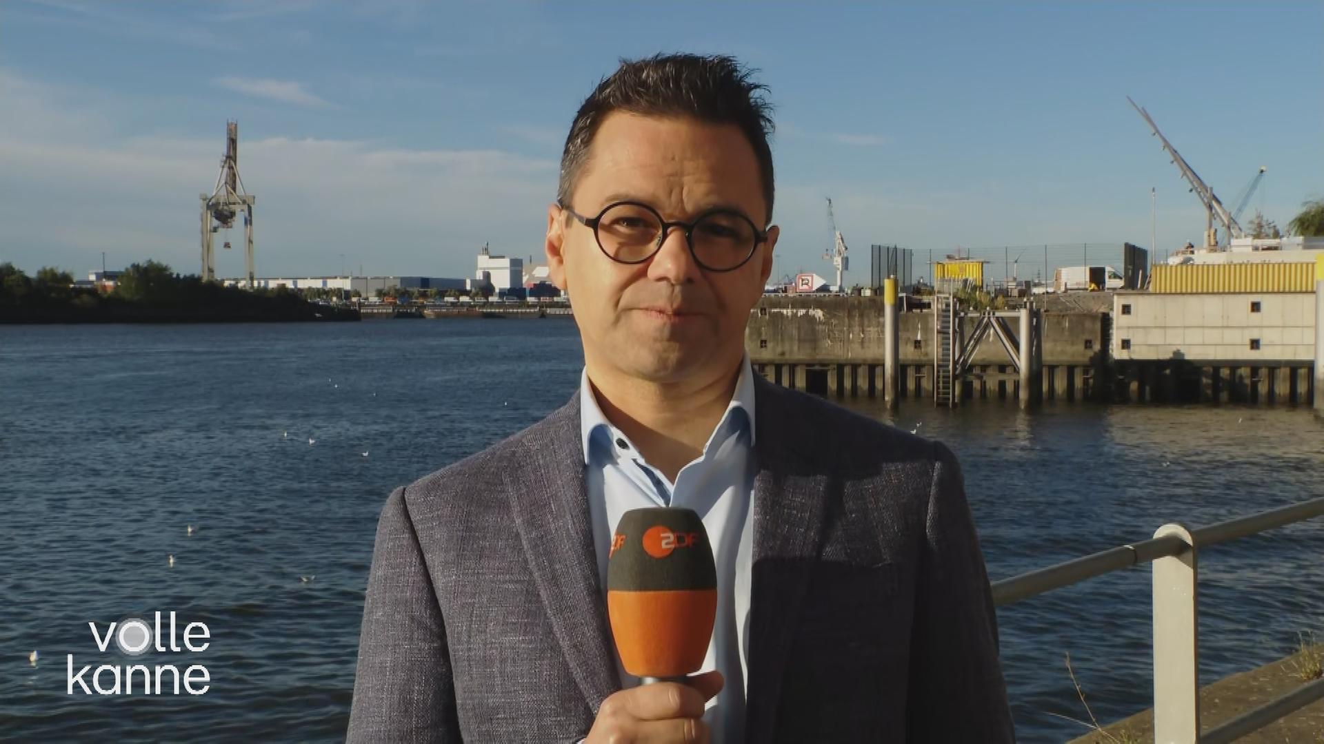 Özden Terli in Schaltgesprächposition