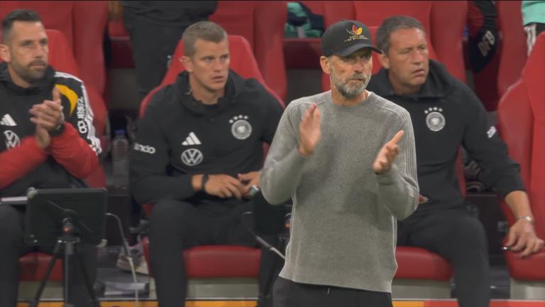 Jürgen Klopp als Trainer am Spielfeldrand
