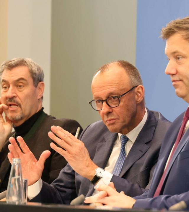 Pressekonferenz mit Lars Klingbeil SPD, Friedrich Merz CDU Bundeskanzler und Markus Soeder CSU MP,