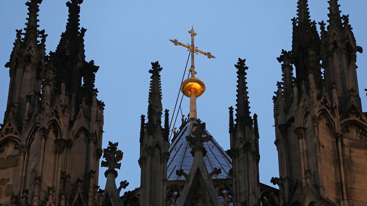 Köln: Erste Schmerzensgeldklage gegen Kirche als Institution