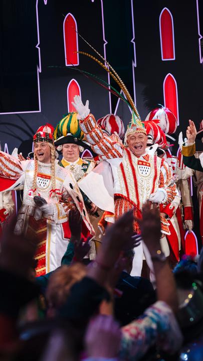 Das Kölner Dreigestirn bei "Kölle Alaaf"