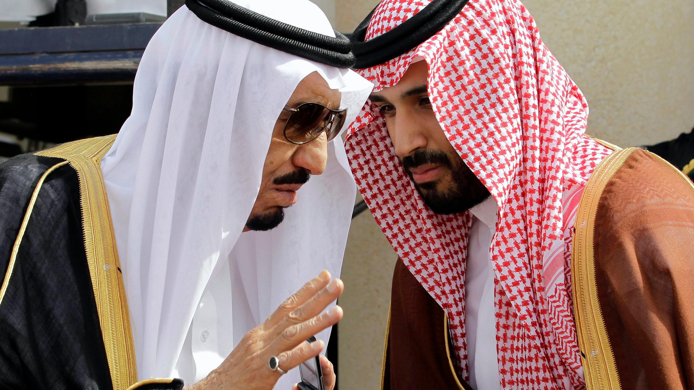 König Salman mit seinem Sohn