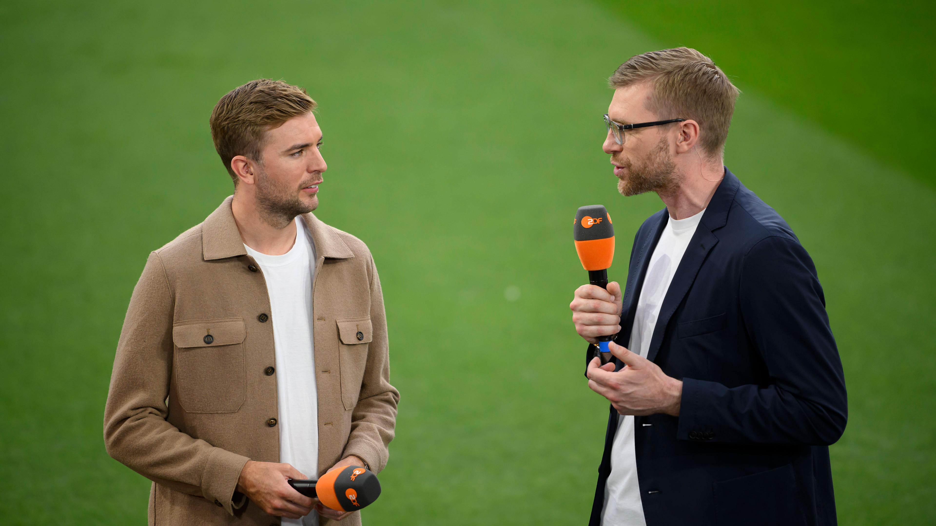 ZDF: Kramer und Mertesacker bleiben Fußball-Experten - ZDFheute