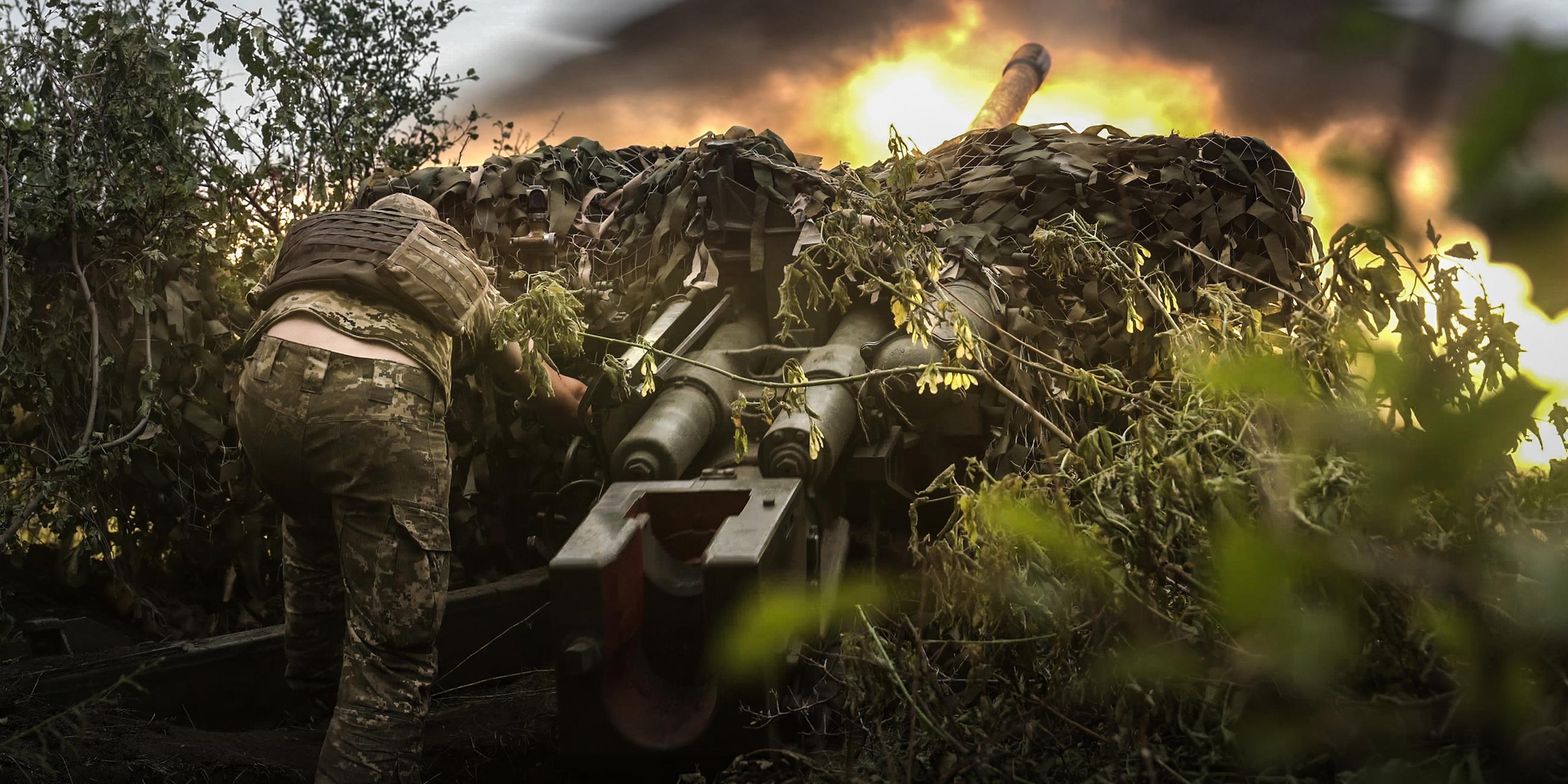 Die Ukraine wehrt sich: Eine Artillerie-Position nahe Isjum, wenige Tage vor der Befreiung der Stadt.