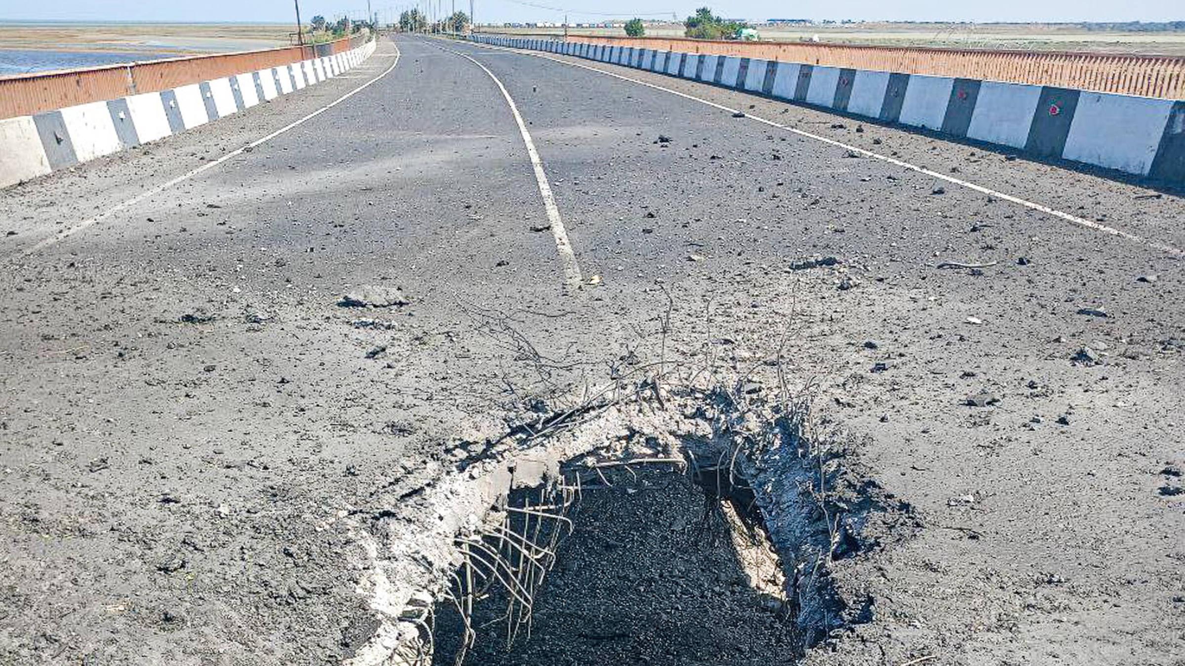 Zerstörung auf der Tschonhar-Brücke