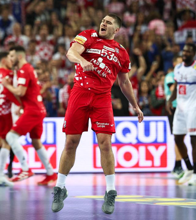 Kroatiens Marin Sipic jubelt im WM-Halbfinale gegen Frankreich
