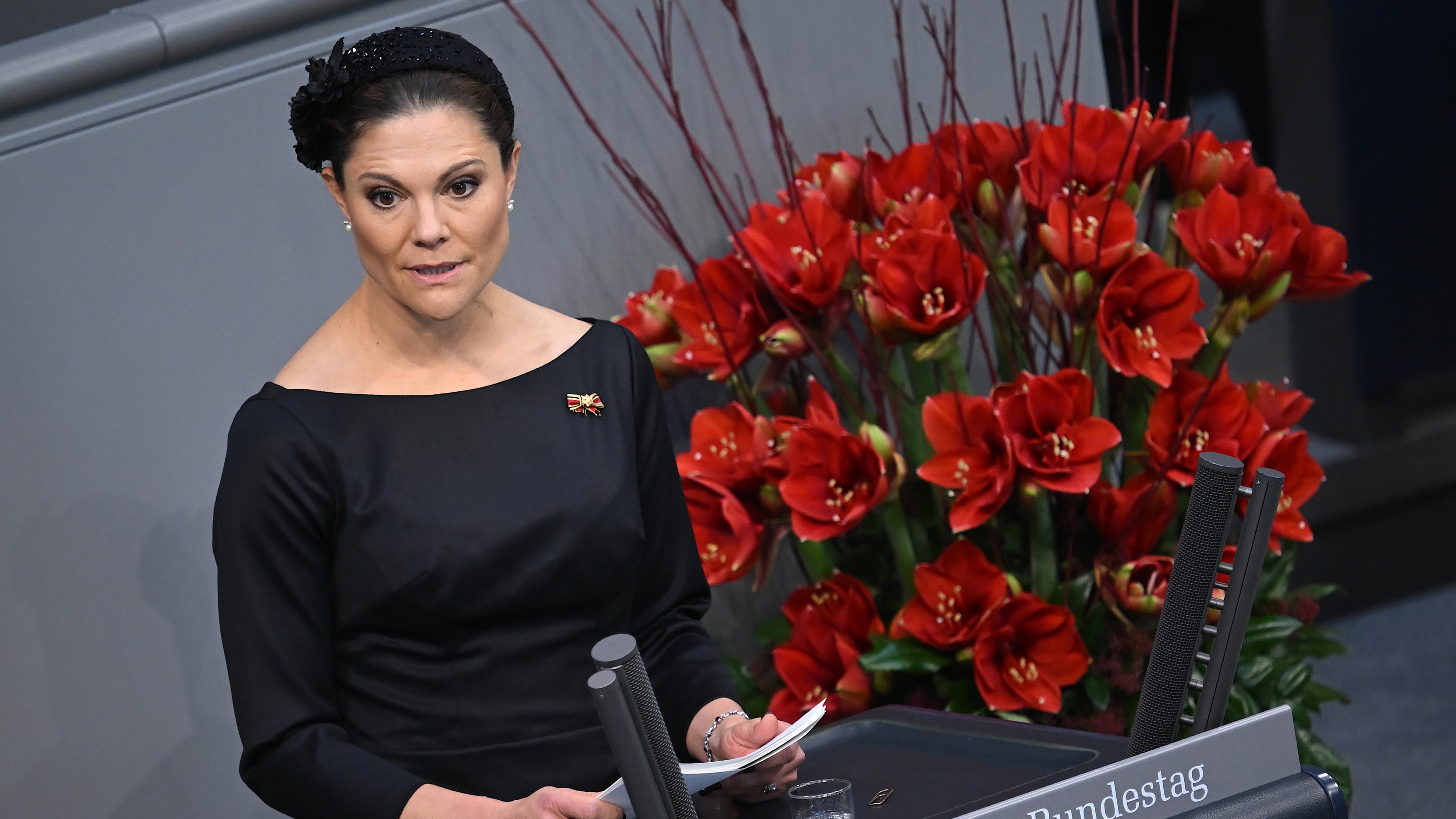 Schwedens Kronprinzessin Victoria hält eine Gedenkrede im Bundestag zum Volkstrauertag.