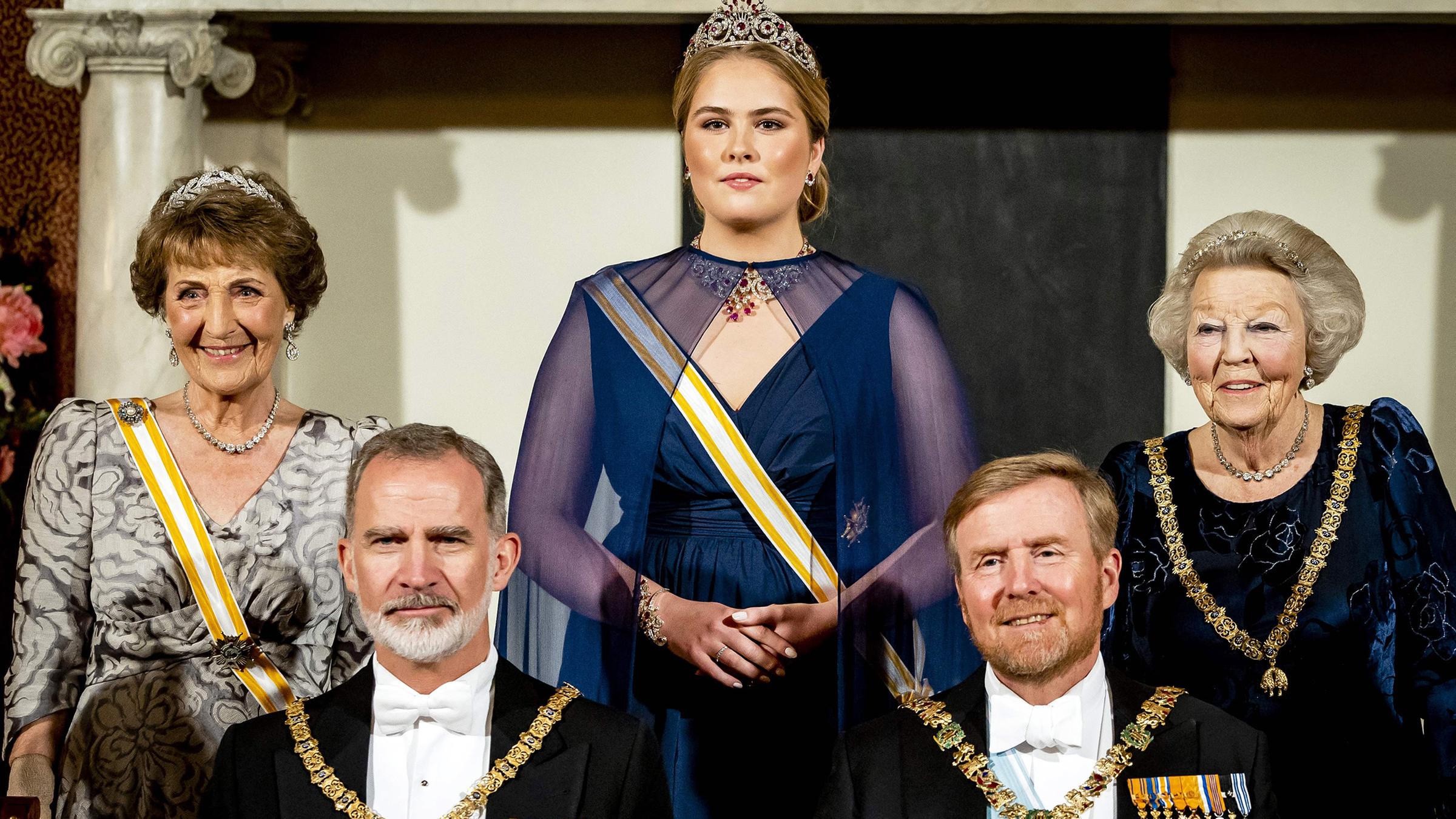 Die niederländische Kronprinzessin Amalia nimmt am Staatsbankett im Königlichen Palast teil.