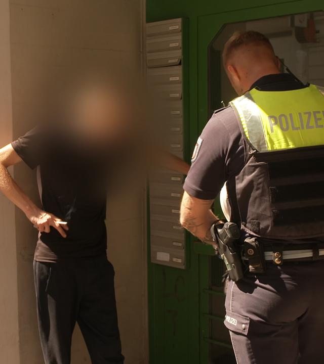 Polizeikontrolle am Kölner Neumarkt