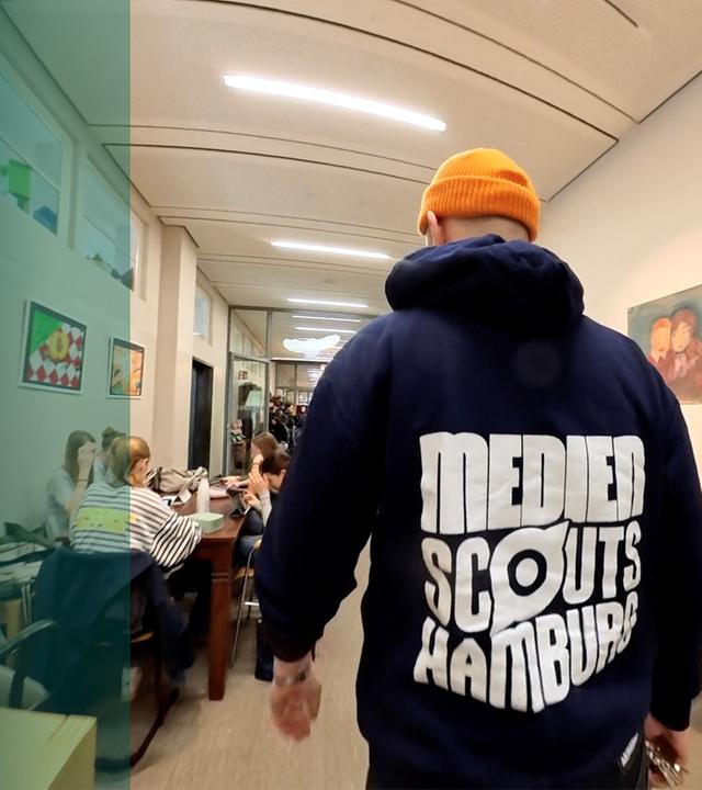 Social-Media-Scout in einer Hamburger Schule