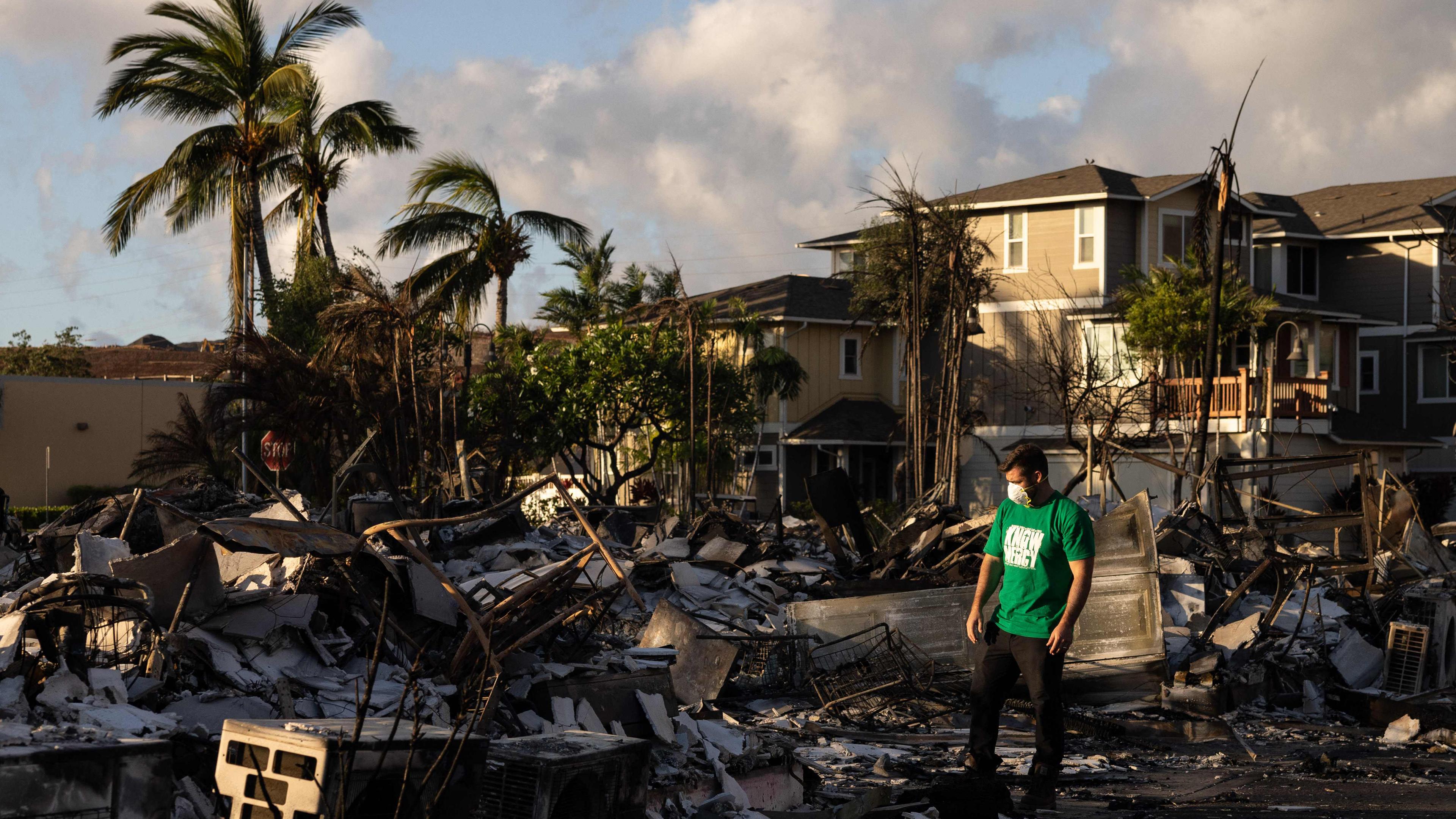 Zerstörungen durch die Waldbrände in der Stadt Lahaina im Westen der Insel Maui