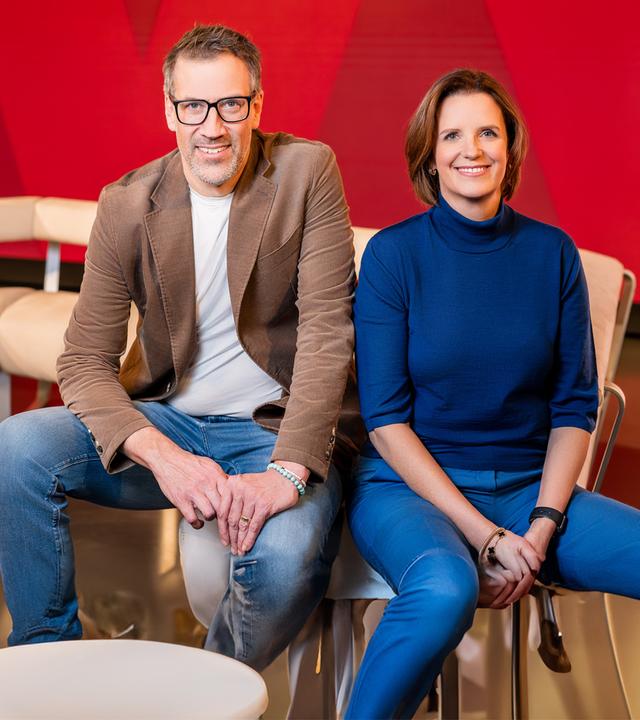 Marcus Niehaves und Valerie Haller im WISO-Studio