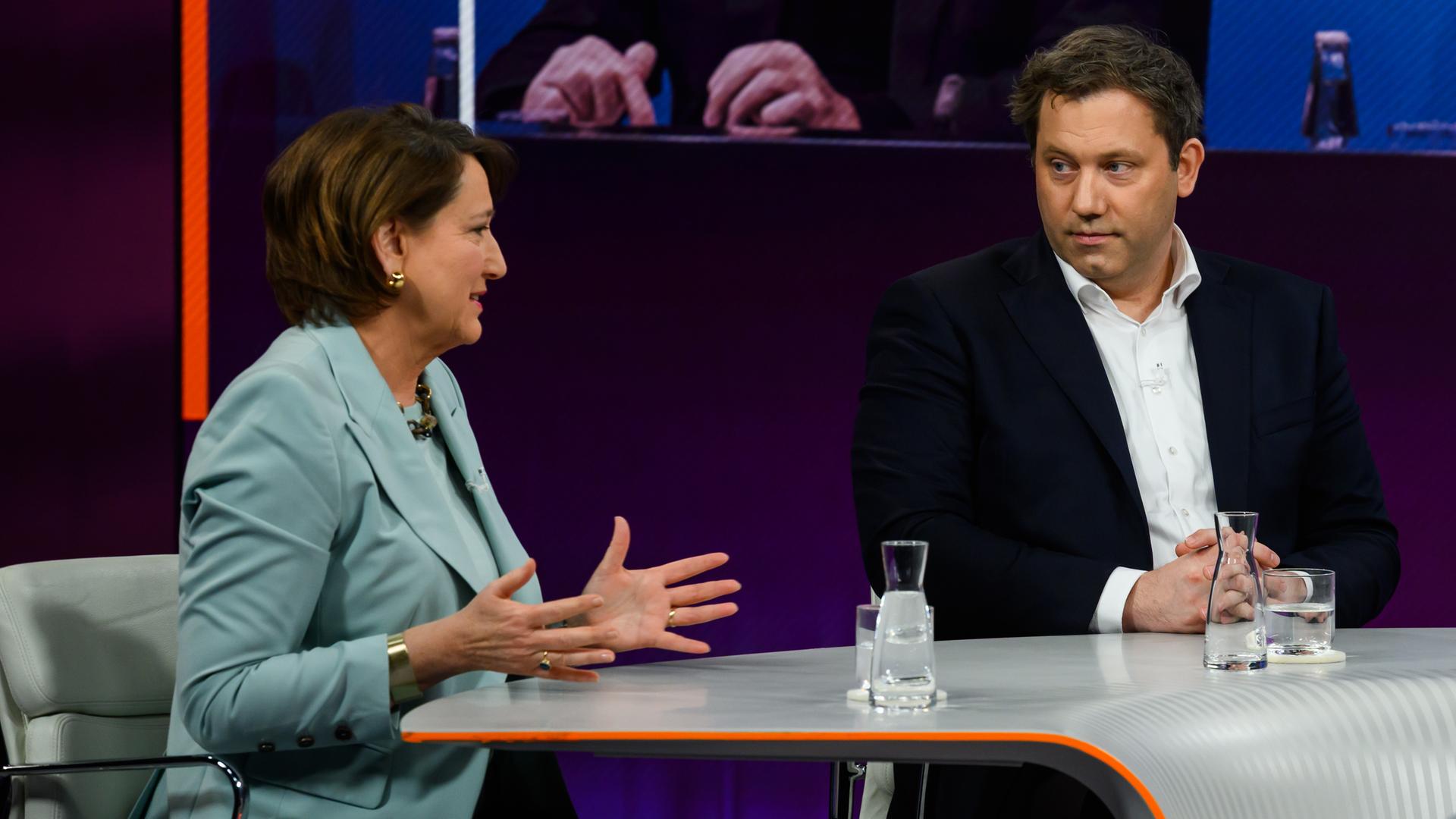 Hildegard Müller und Lars Klingbeil bei "maybrit illner"