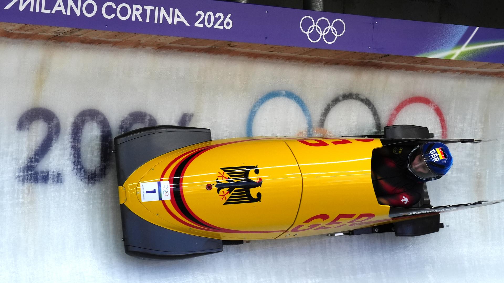 Laura Nolte im Eiskanal von Cortina in Aktion