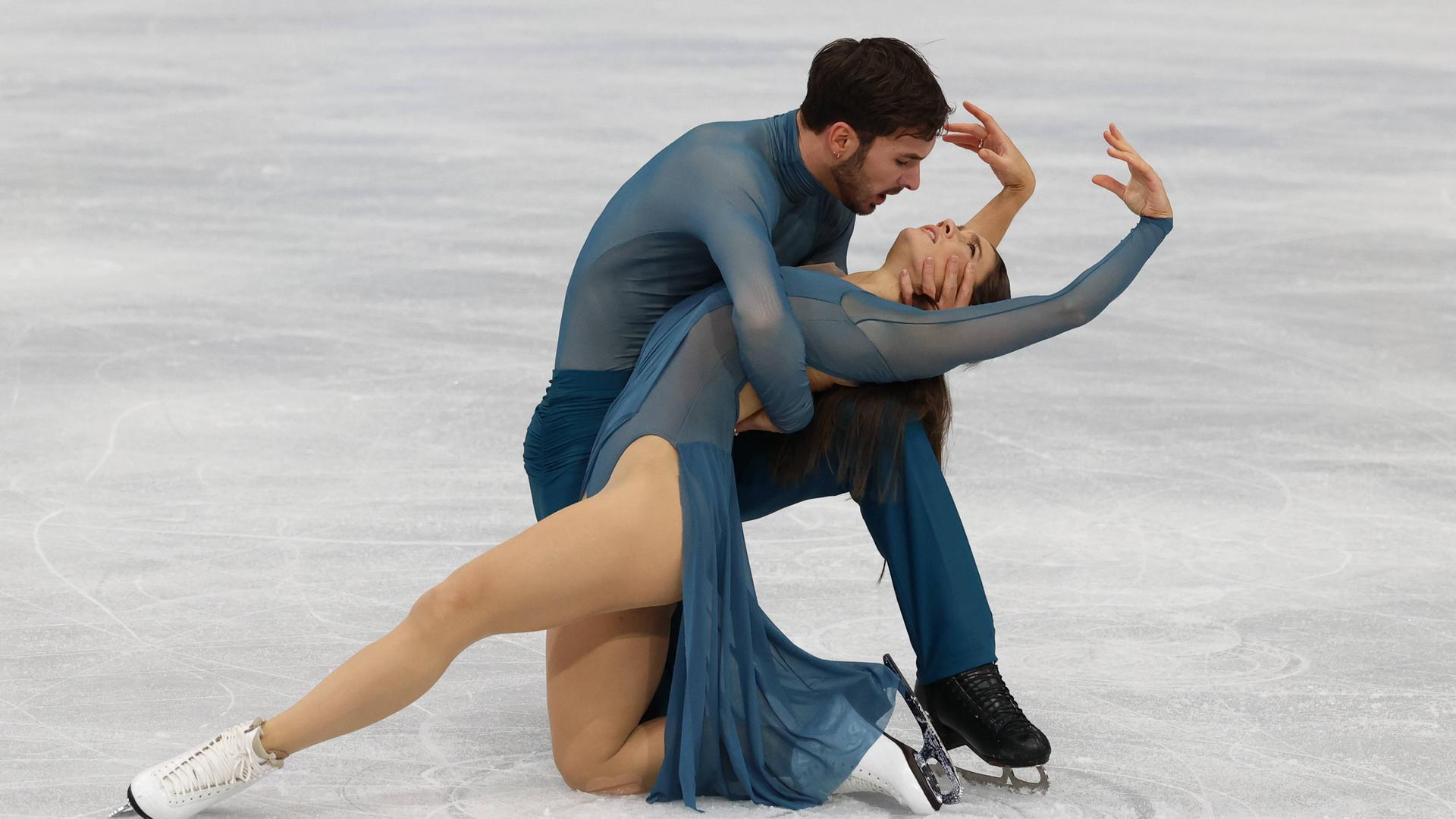 Laurence Fournier Beaudry und Guillaume Cizeron (Frankreich) im Free Dance des Eistanzes.
