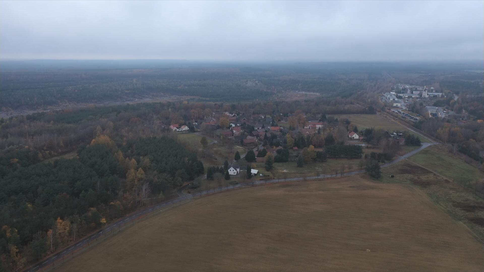 Auf dem Bild ist ein Landschaftsbild der Lausitz zu sehen.